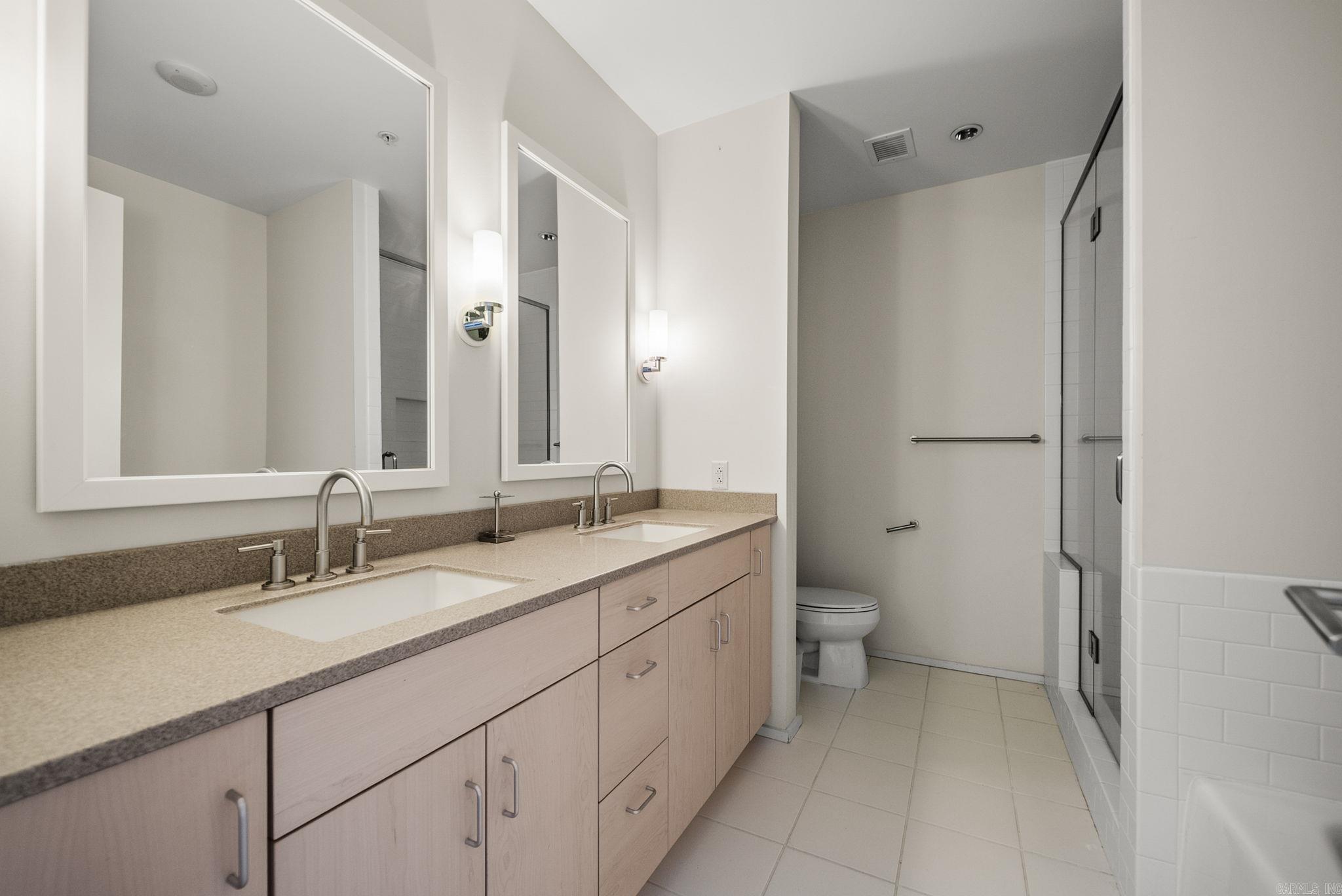 300 E Third #601 601 Property Photo 17