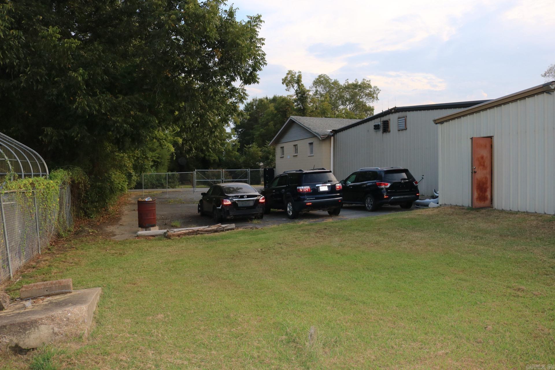 1301 E Martin Property Photo 6
