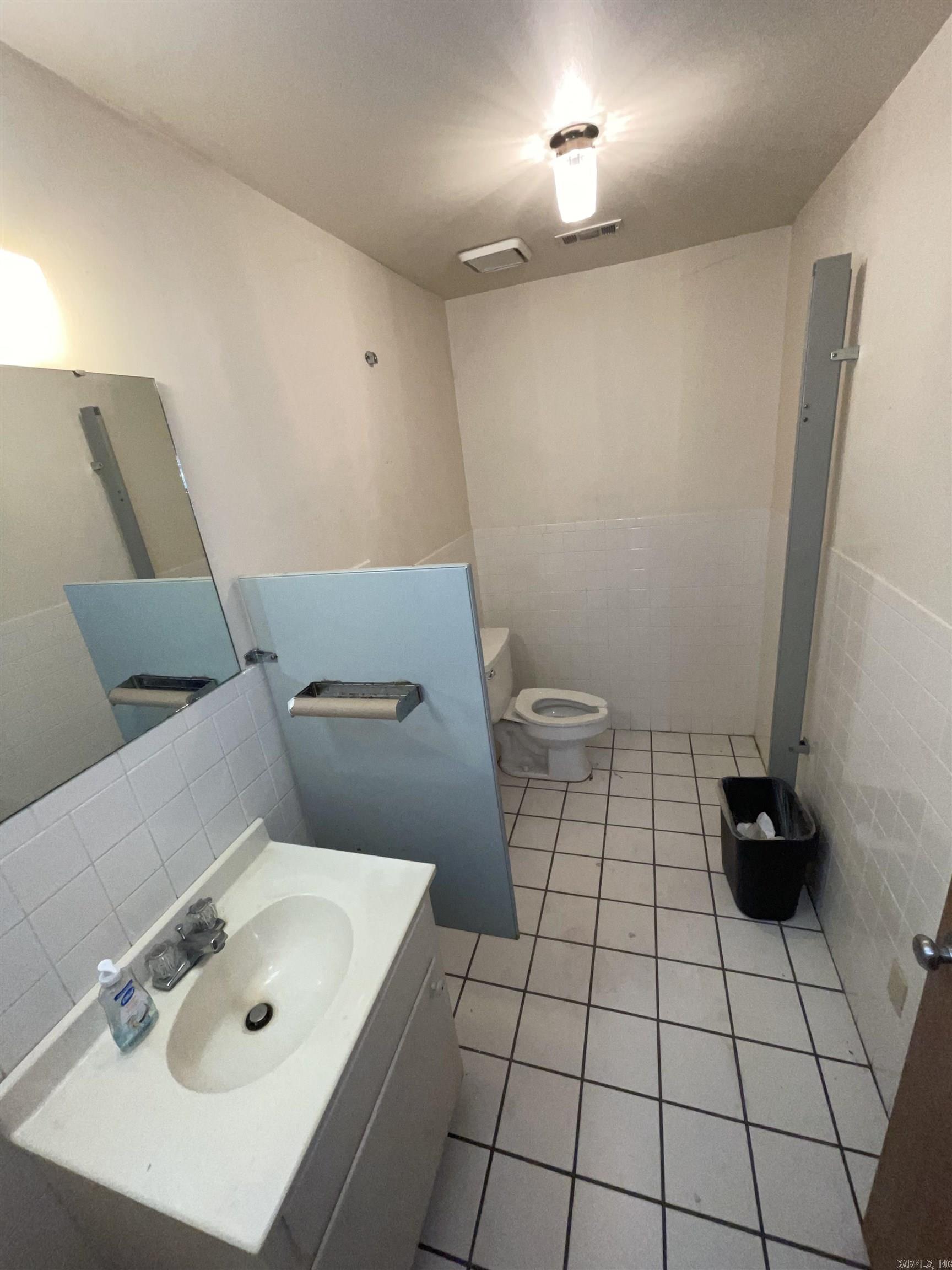 1301 E Martin Property Photo 19