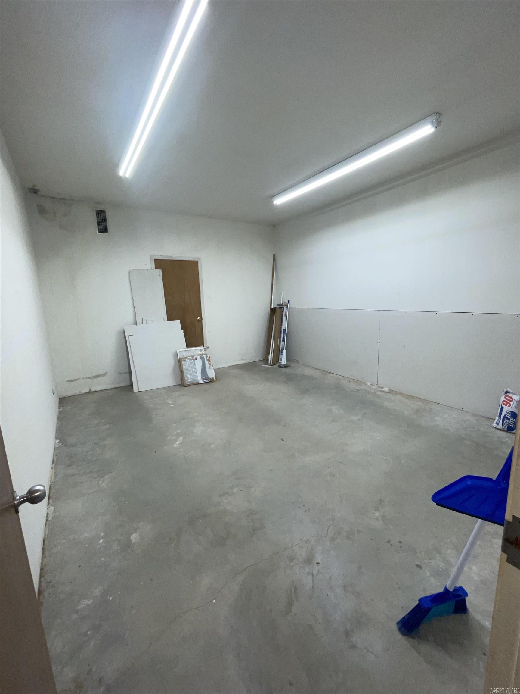 1301 E Martin Property Photo 20