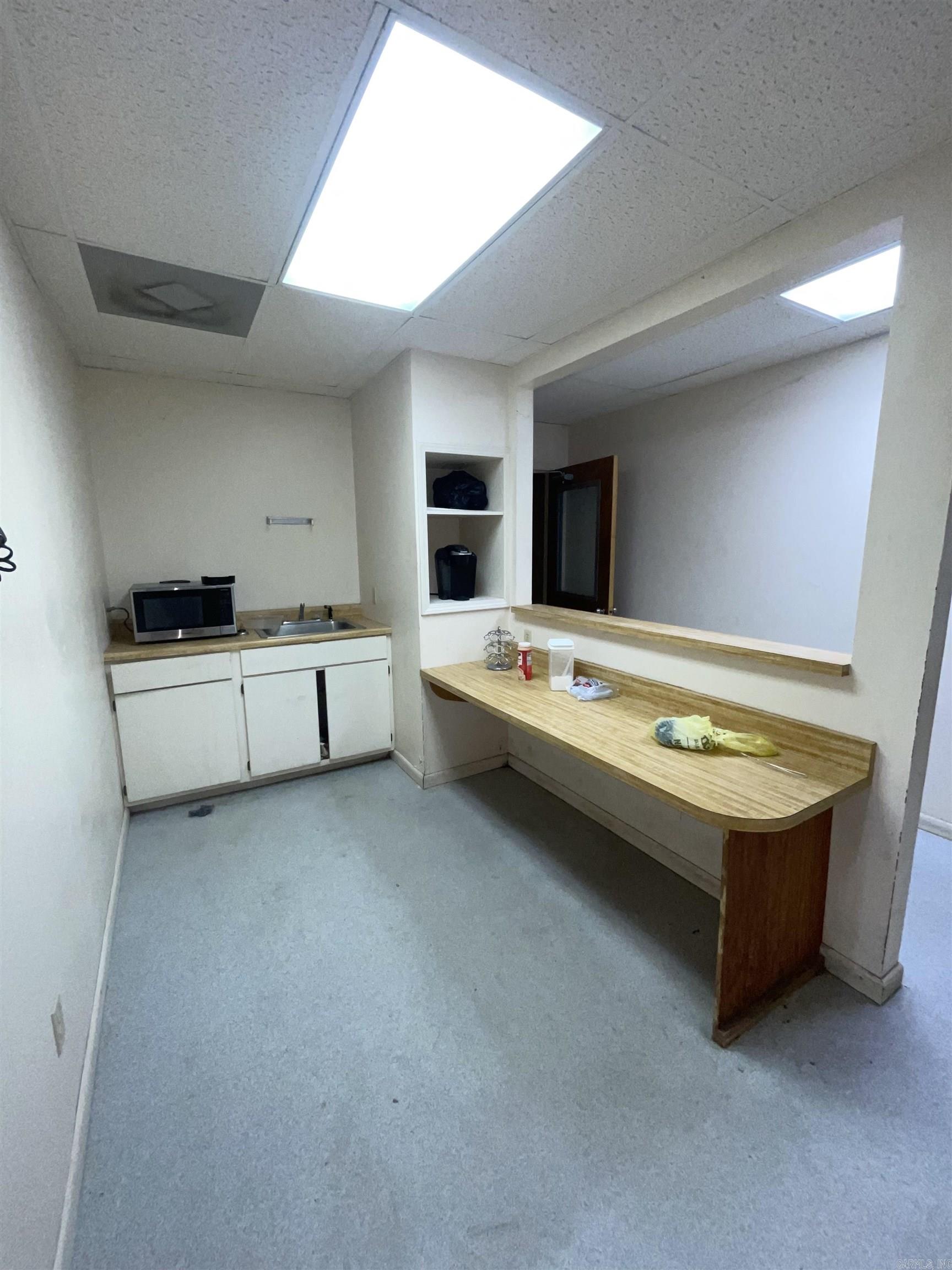 1301 E Martin Property Photo 23