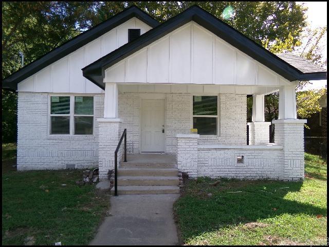2504 E Washington Avenue Property Photo 1