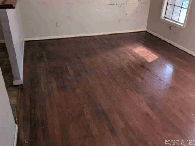 8913 Shady Drive Property Photo 4