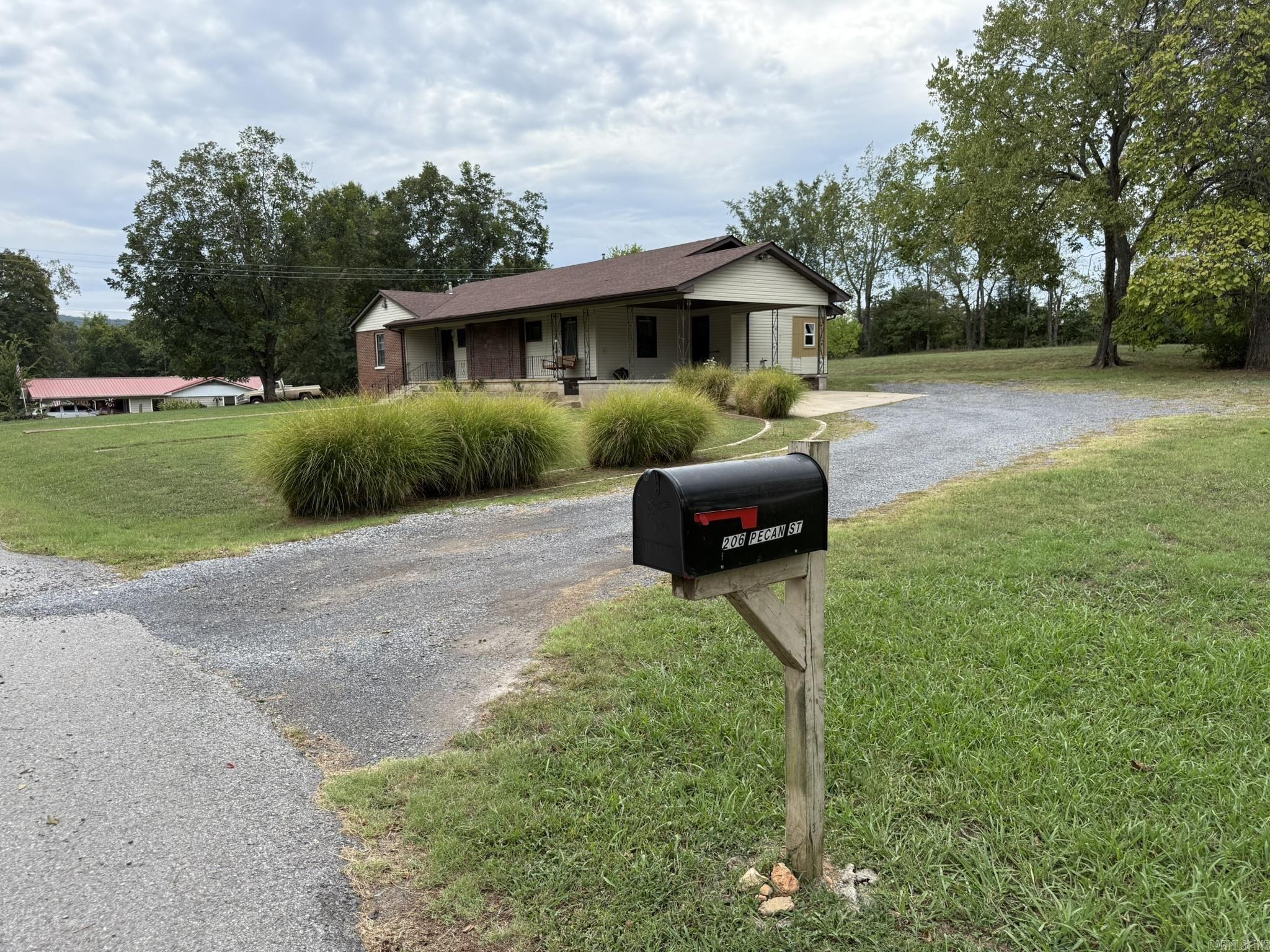206 Pecan Street Property Photo 1