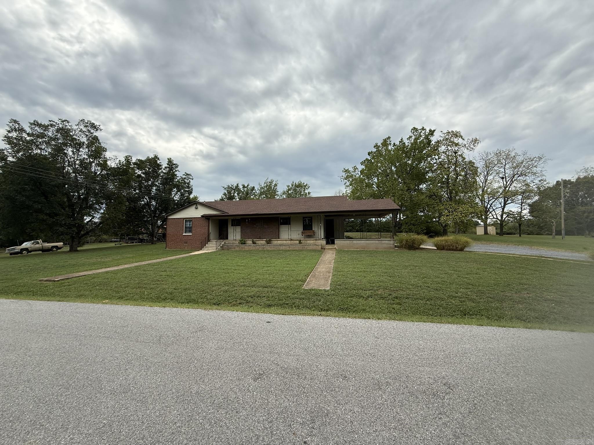 206 Pecan Street Property Photo 4