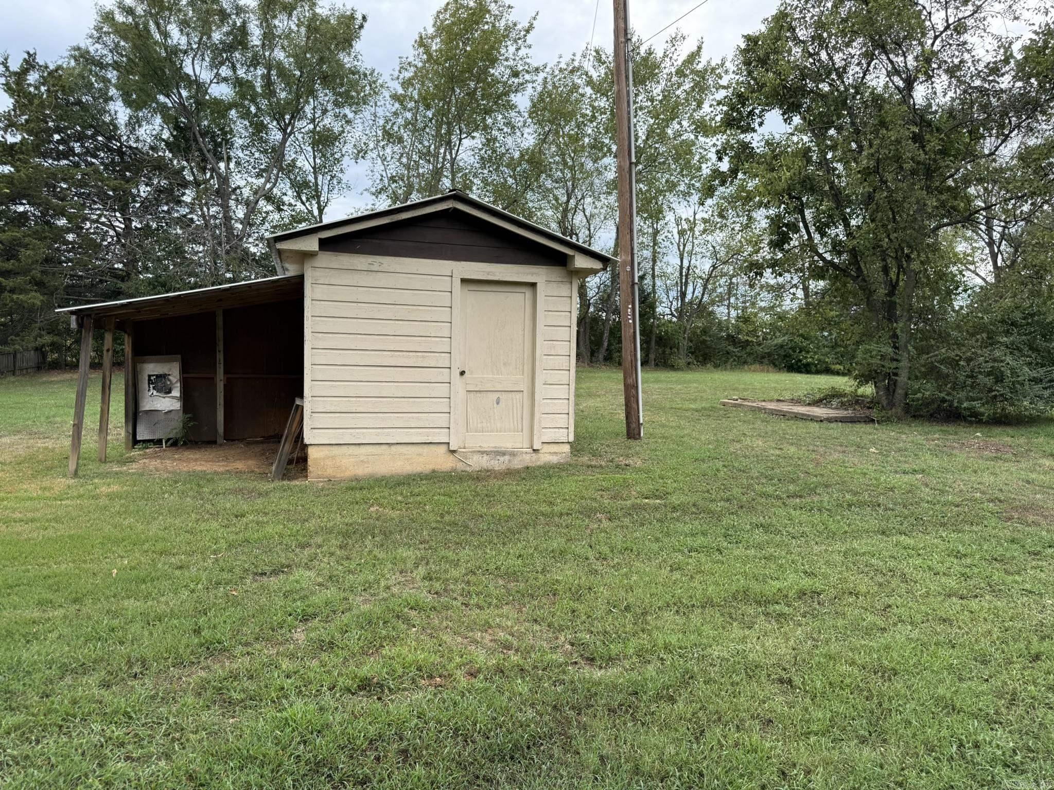 206 Pecan Street Property Photo 5