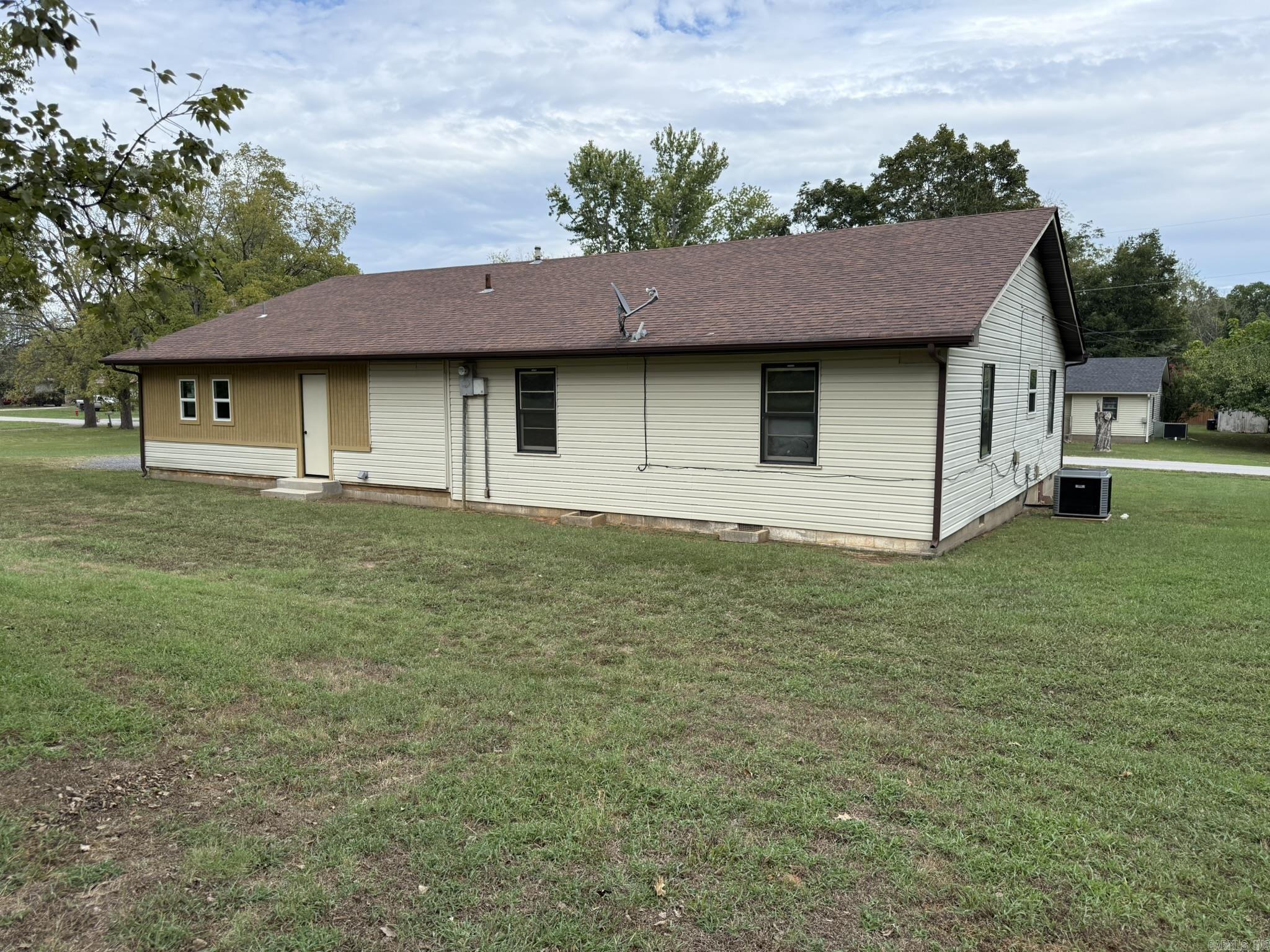 206 Pecan Street Property Photo 6
