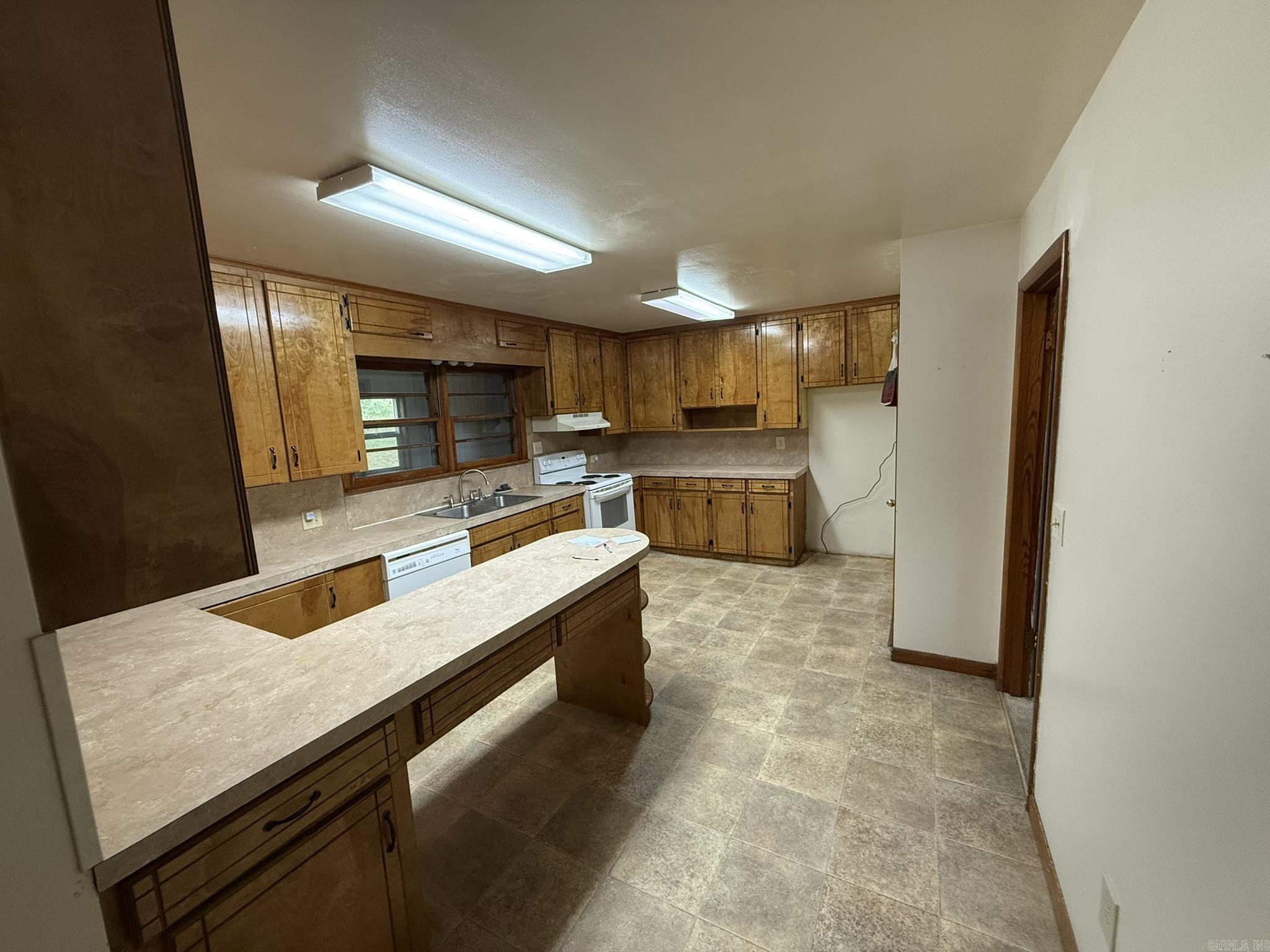 206 Pecan Street Property Photo 9