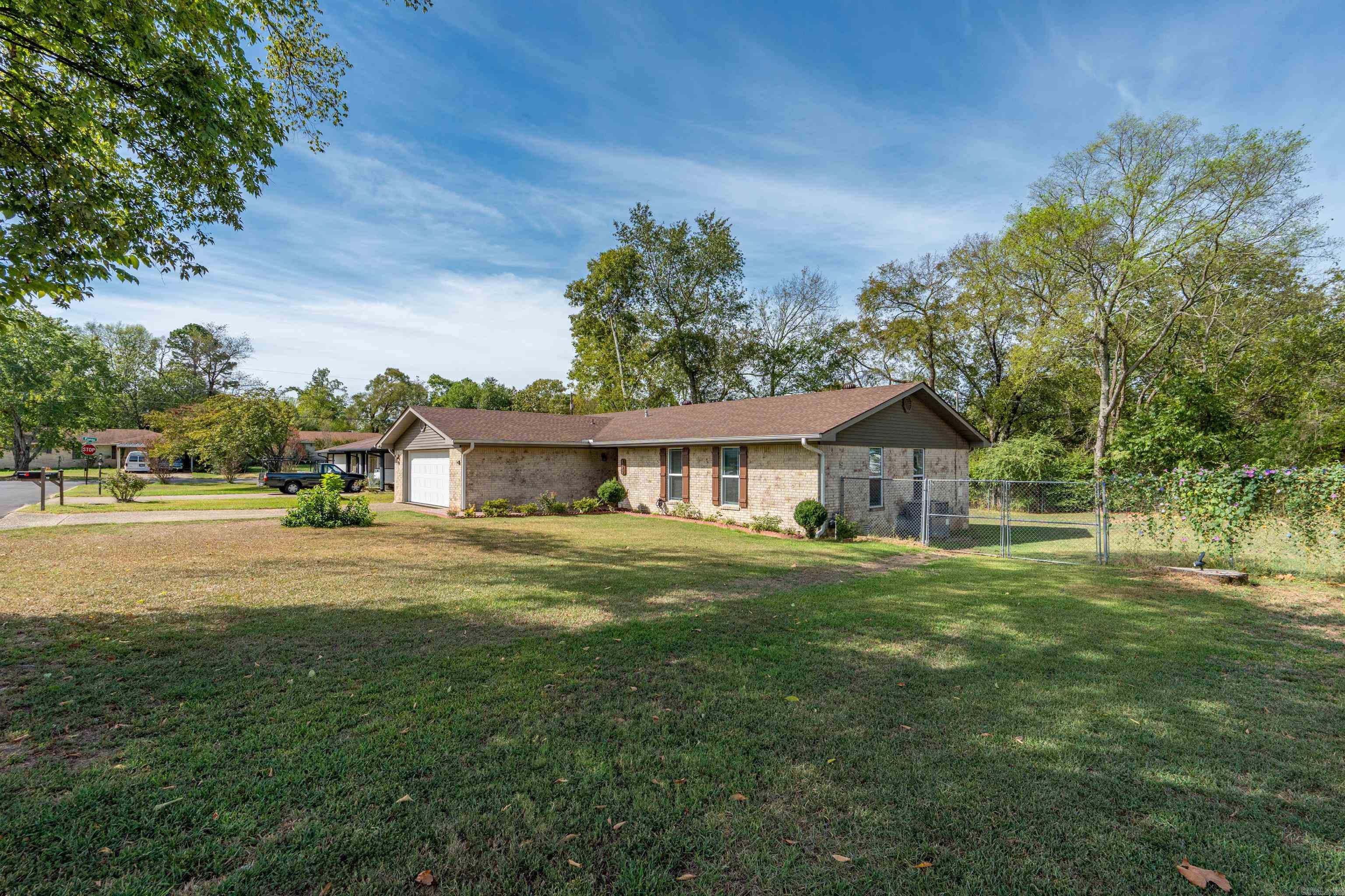 122 Orchard Street Property Photo 5