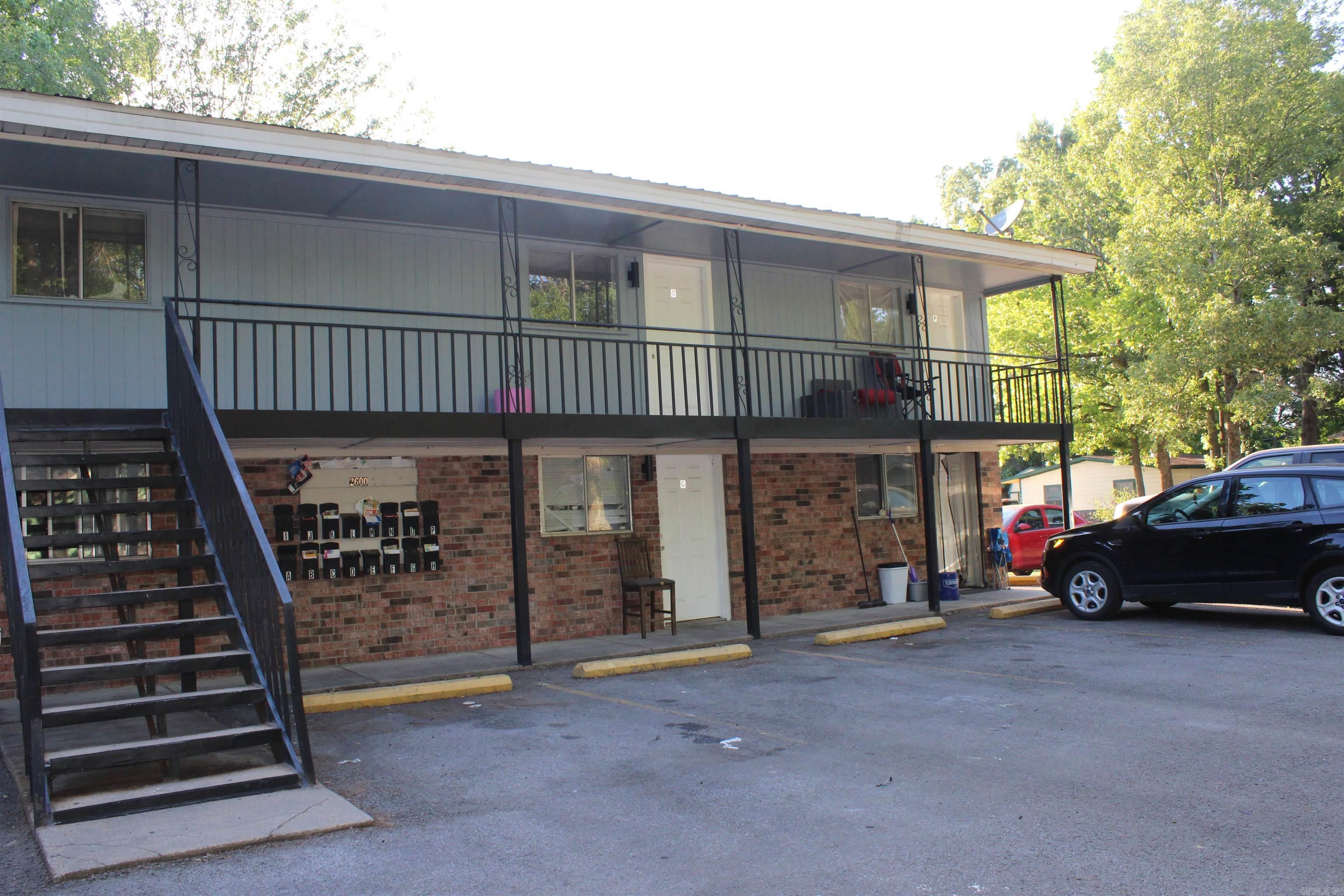2600 S Beech Street Property Photo 1