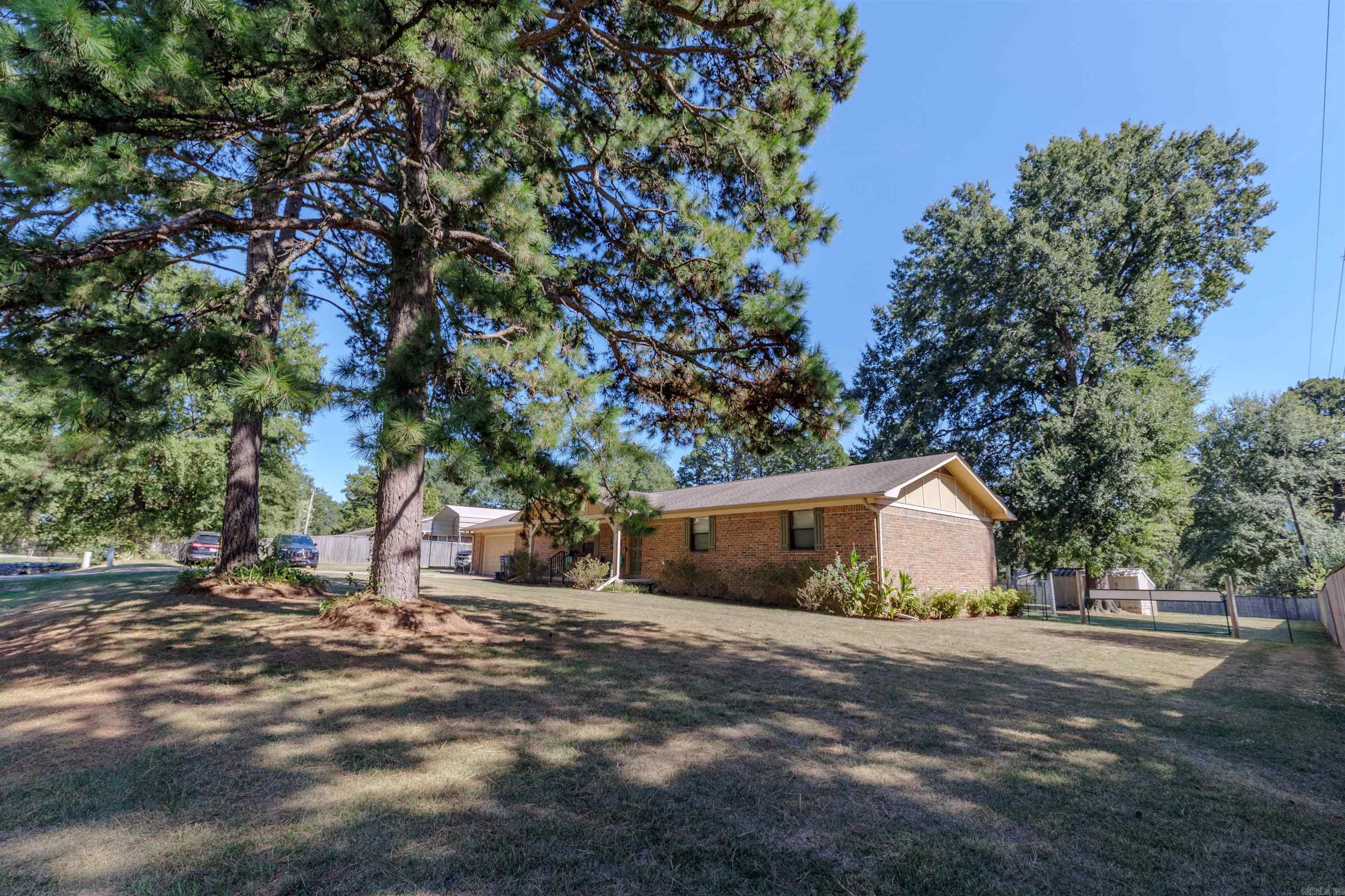 137 Highway 300 Property Photo 2