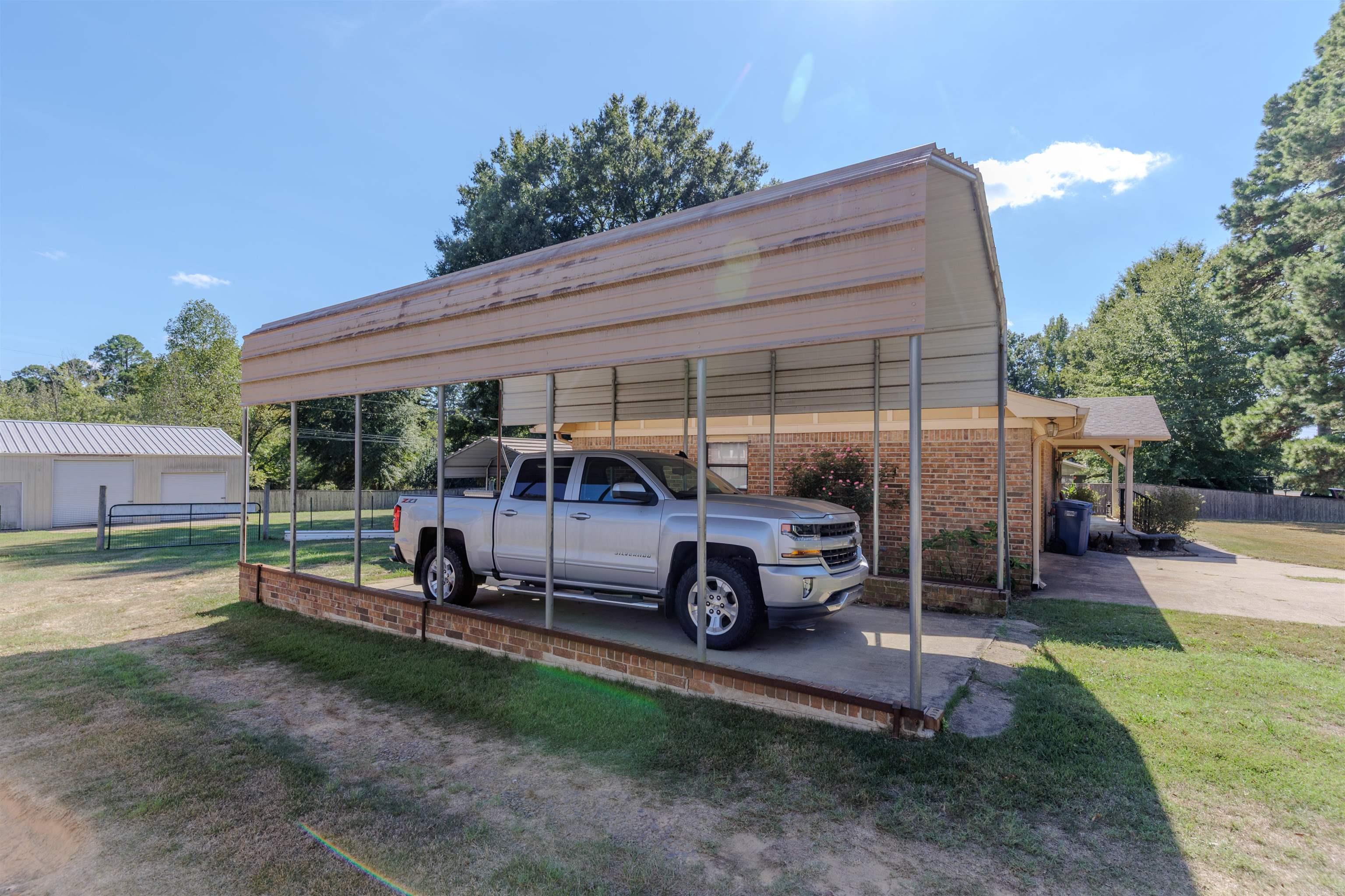137 Highway 300 Property Photo 10