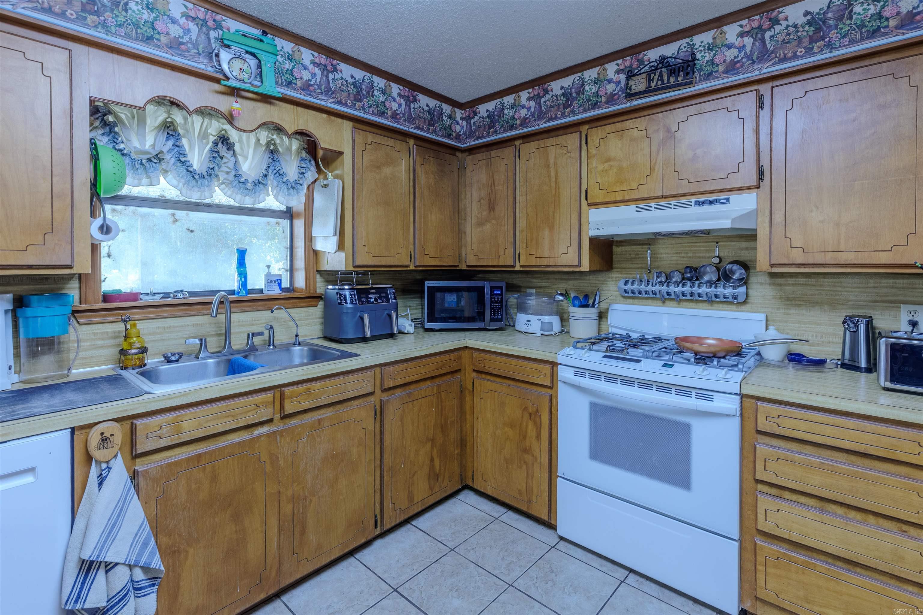137 Highway 300 Property Photo 25