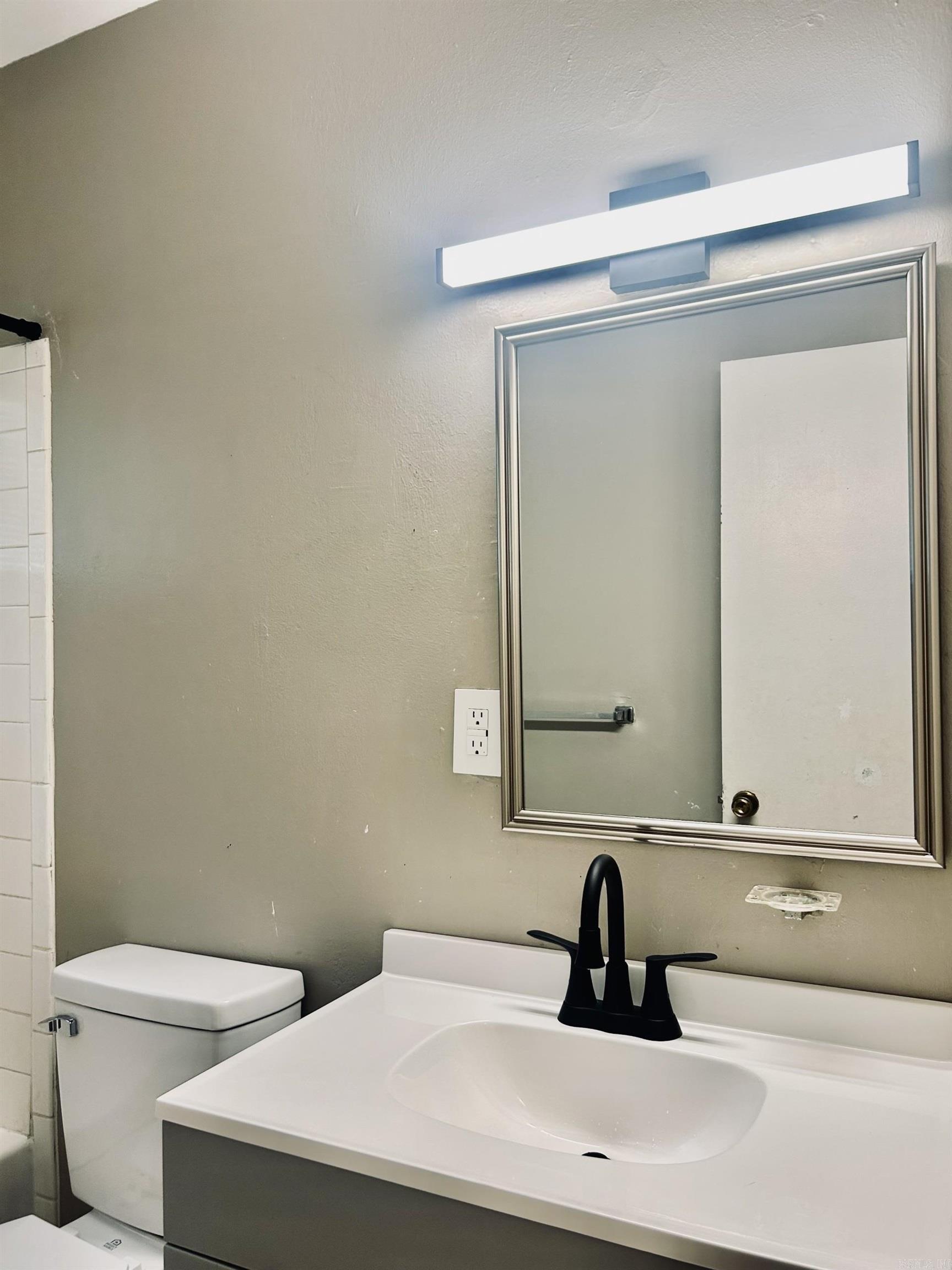 1305 Collins Drive Property Photo 10