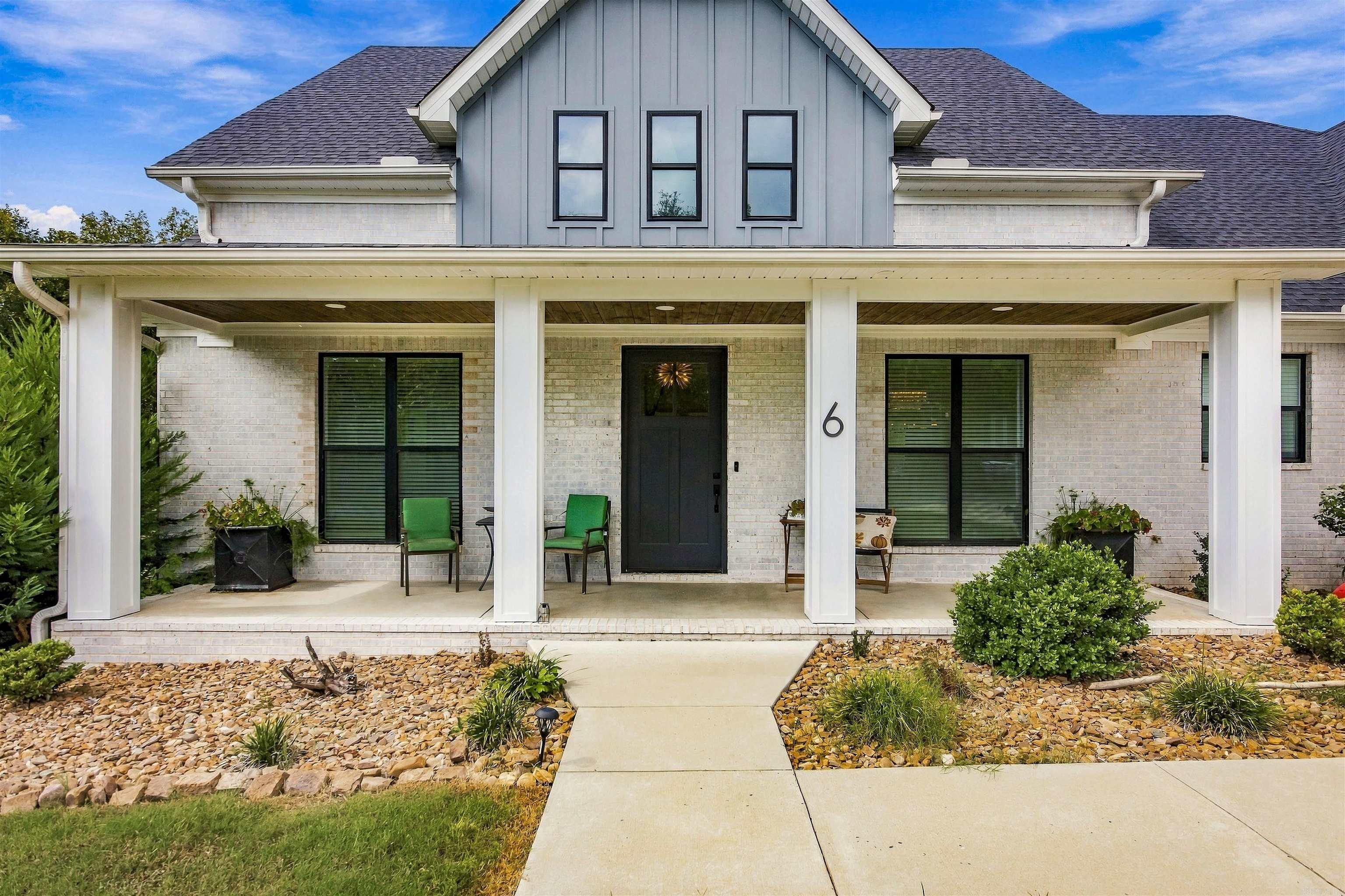 6 Emerald Ln. Property Photo 2
