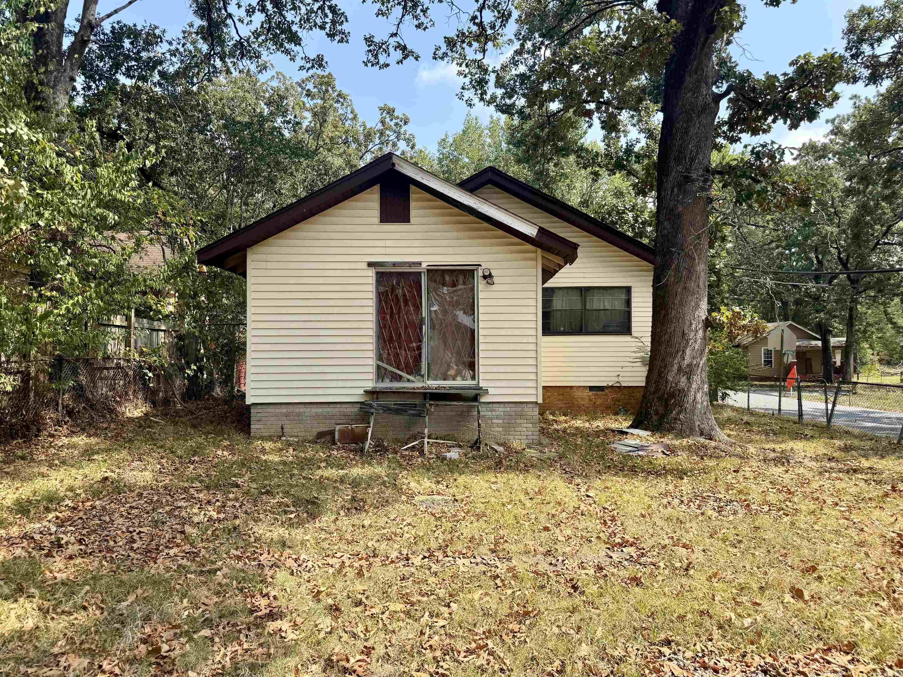 2124 S Valentine Street Property Photo 19