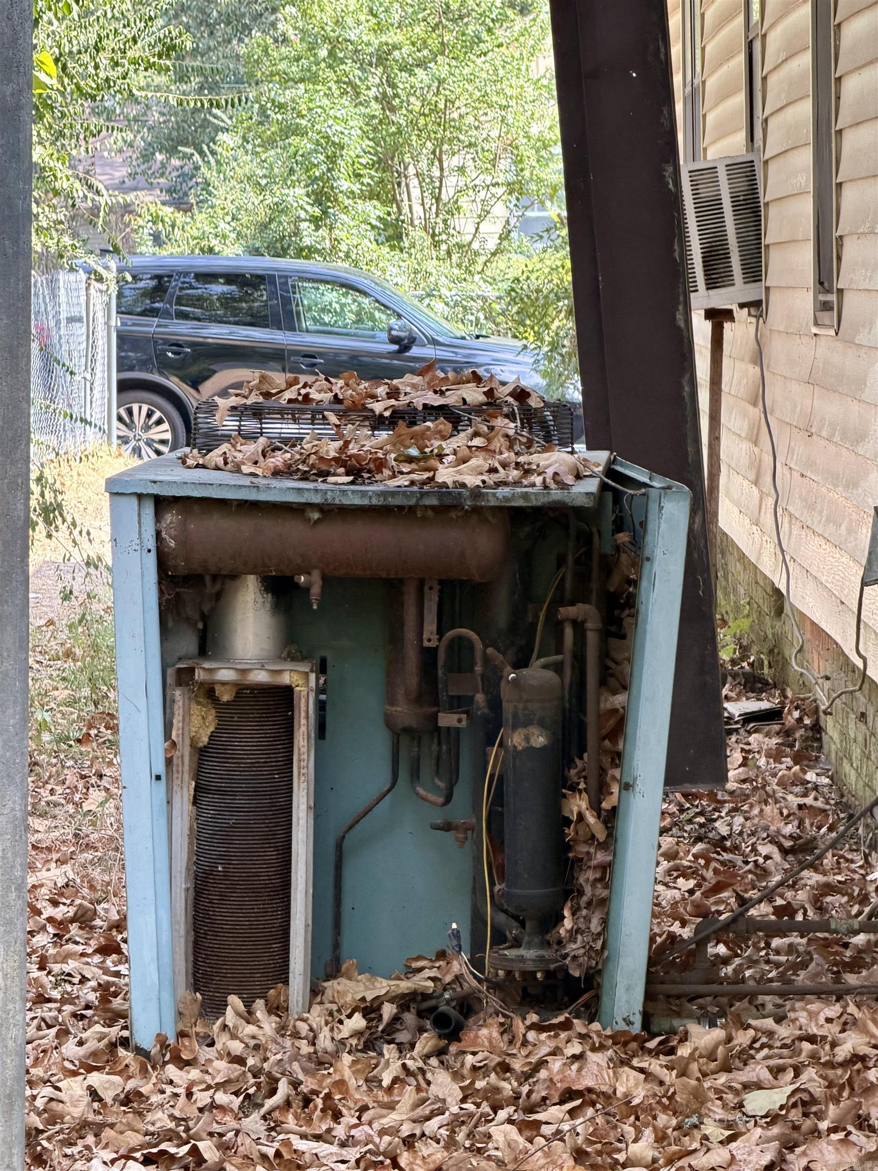 2124 S Valentine Street Property Photo 23