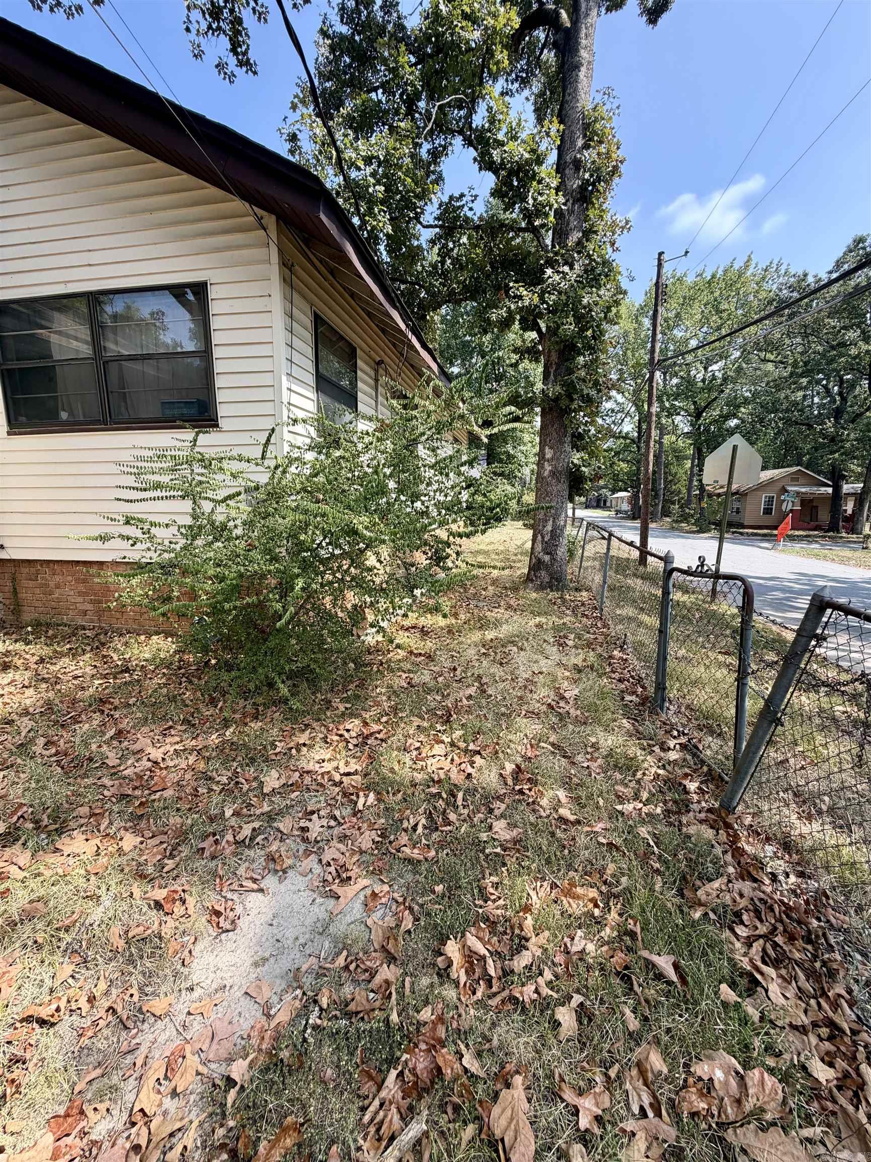 2124 S Valentine Street Property Photo 27