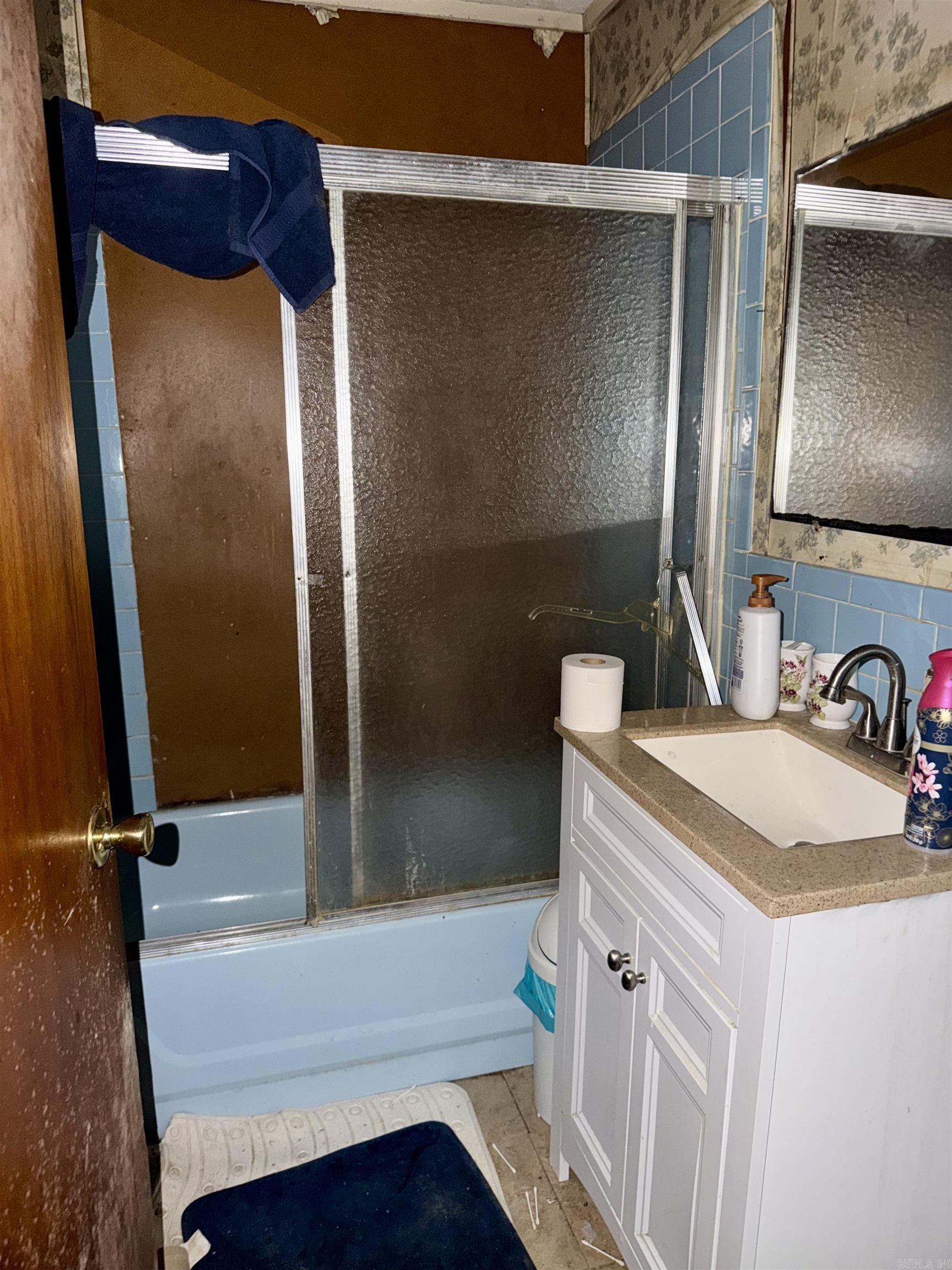 2124 S Valentine Street Property Photo 33