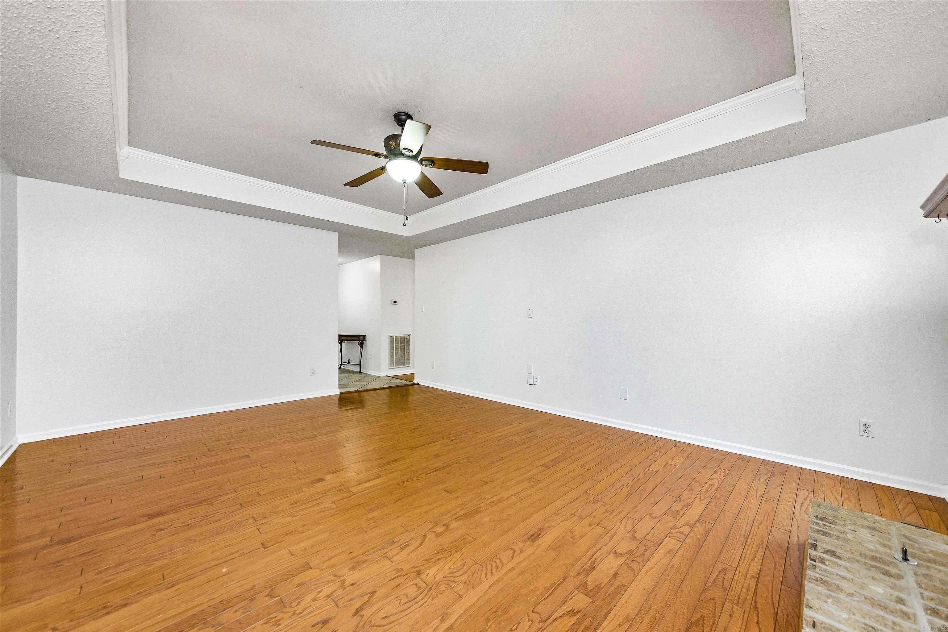 6303 Countryside Drive Property Photo 8