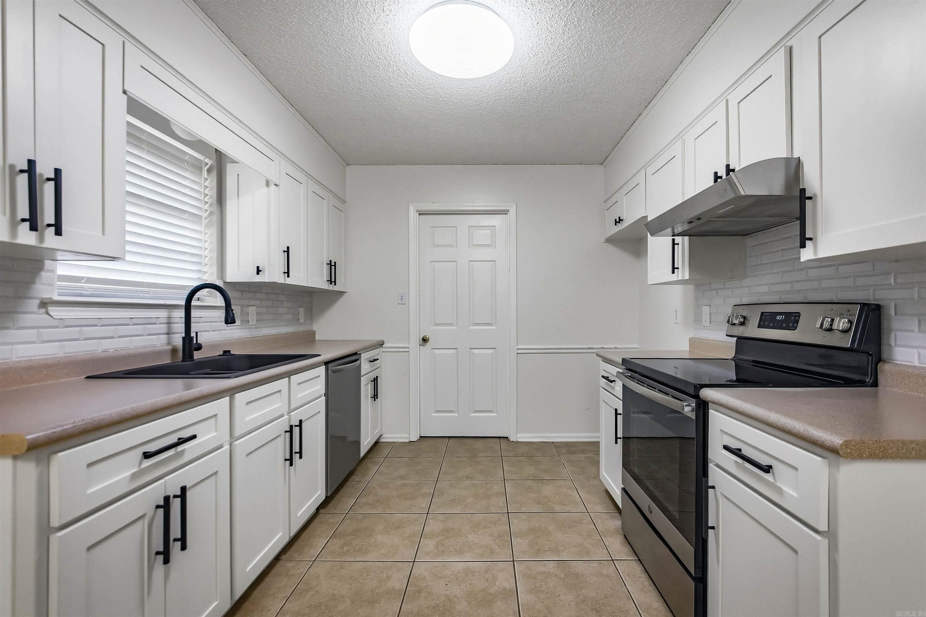 6303 Countryside Drive Property Photo 9