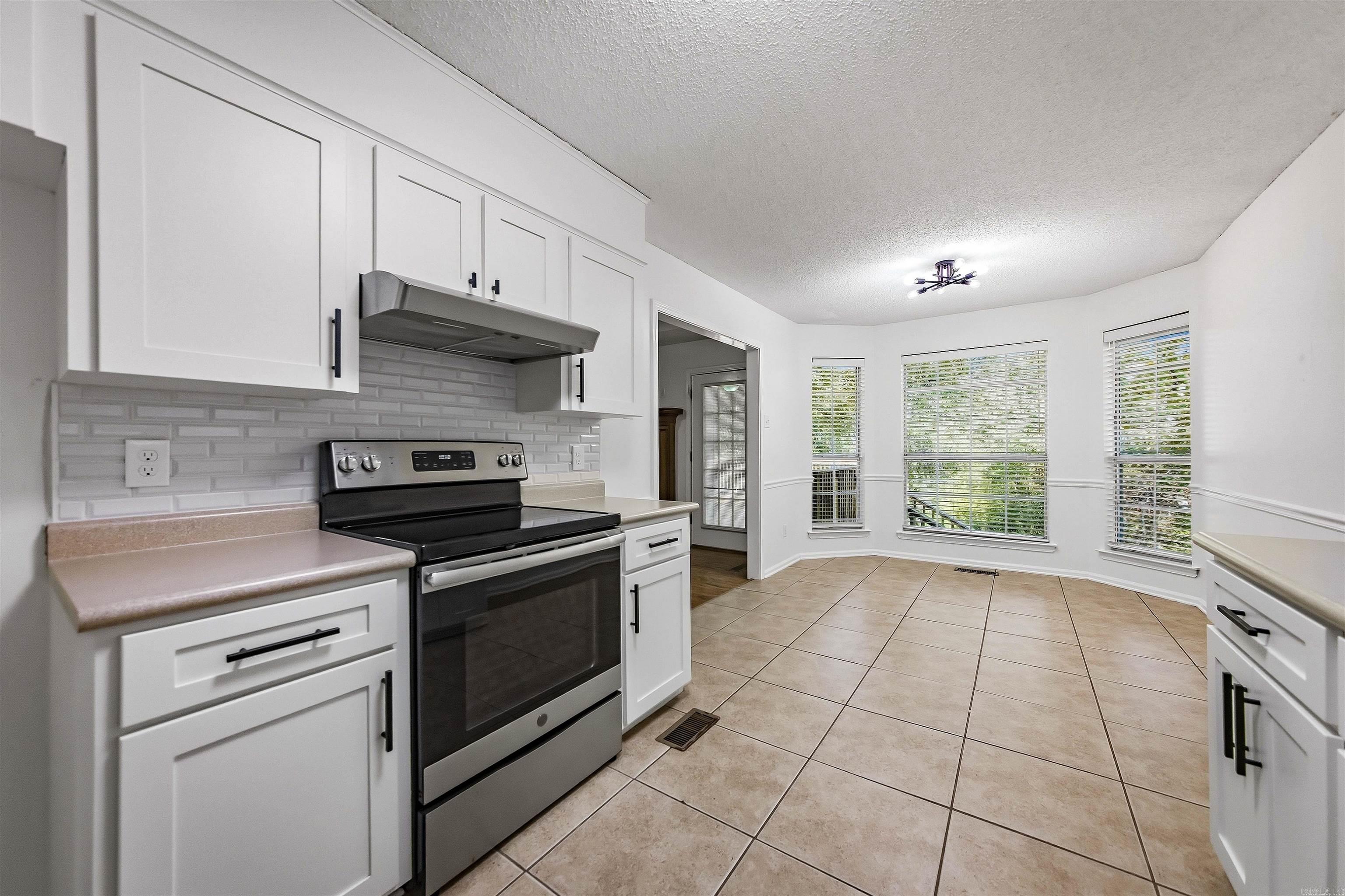 6303 Countryside Drive Property Photo 11