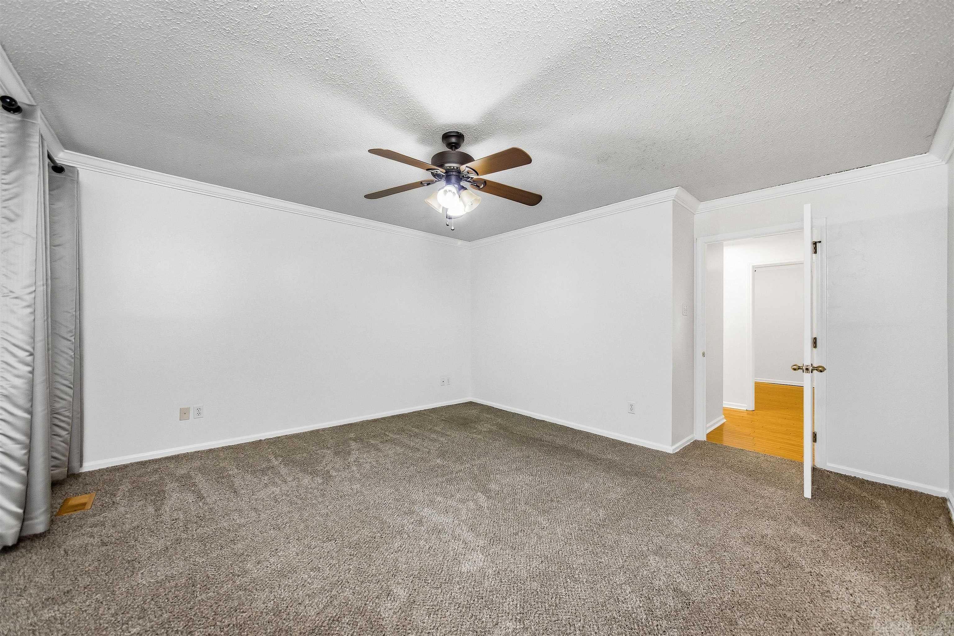 6303 Countryside Drive Property Photo 20