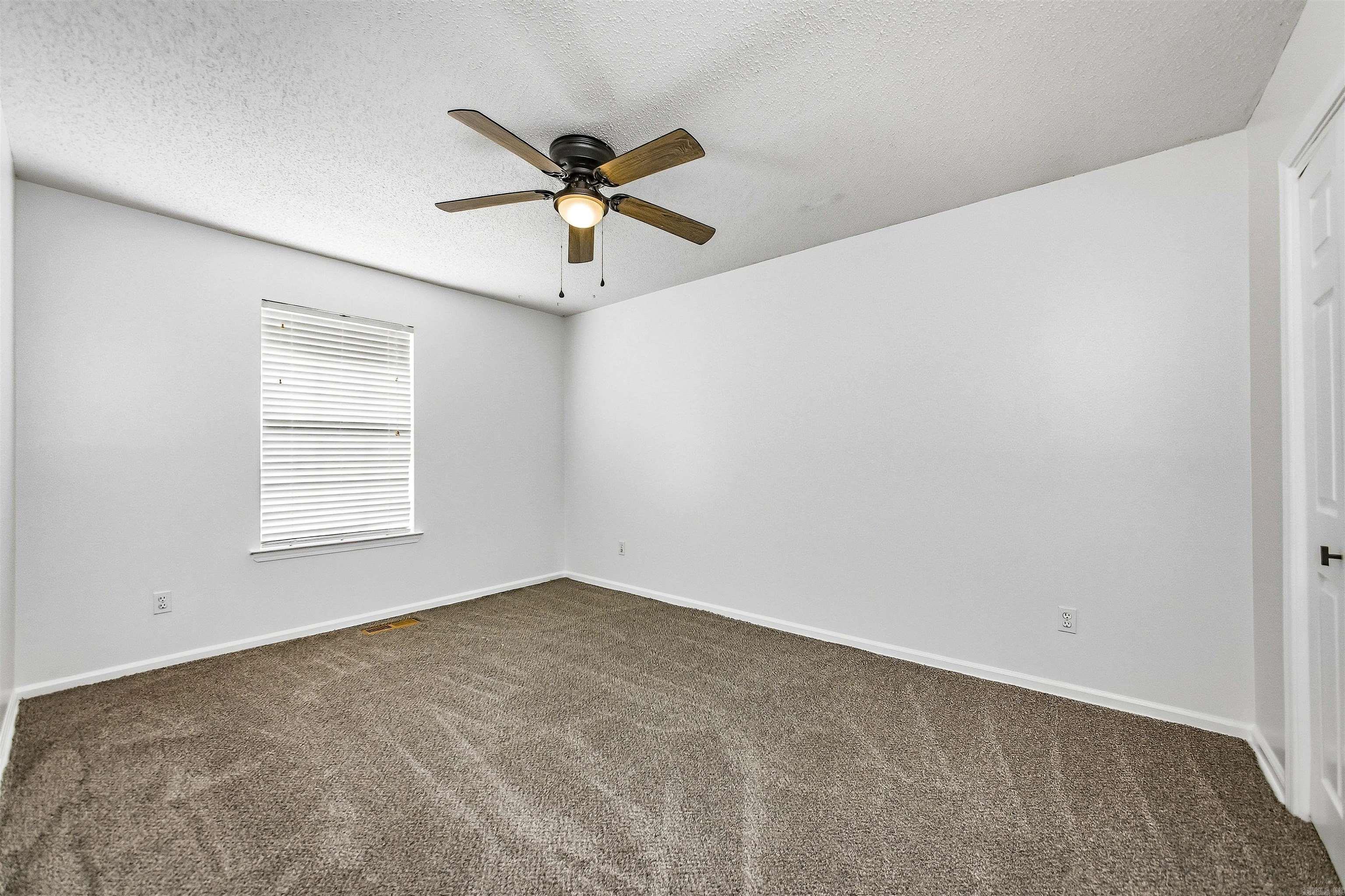 6303 Countryside Drive Property Photo 24