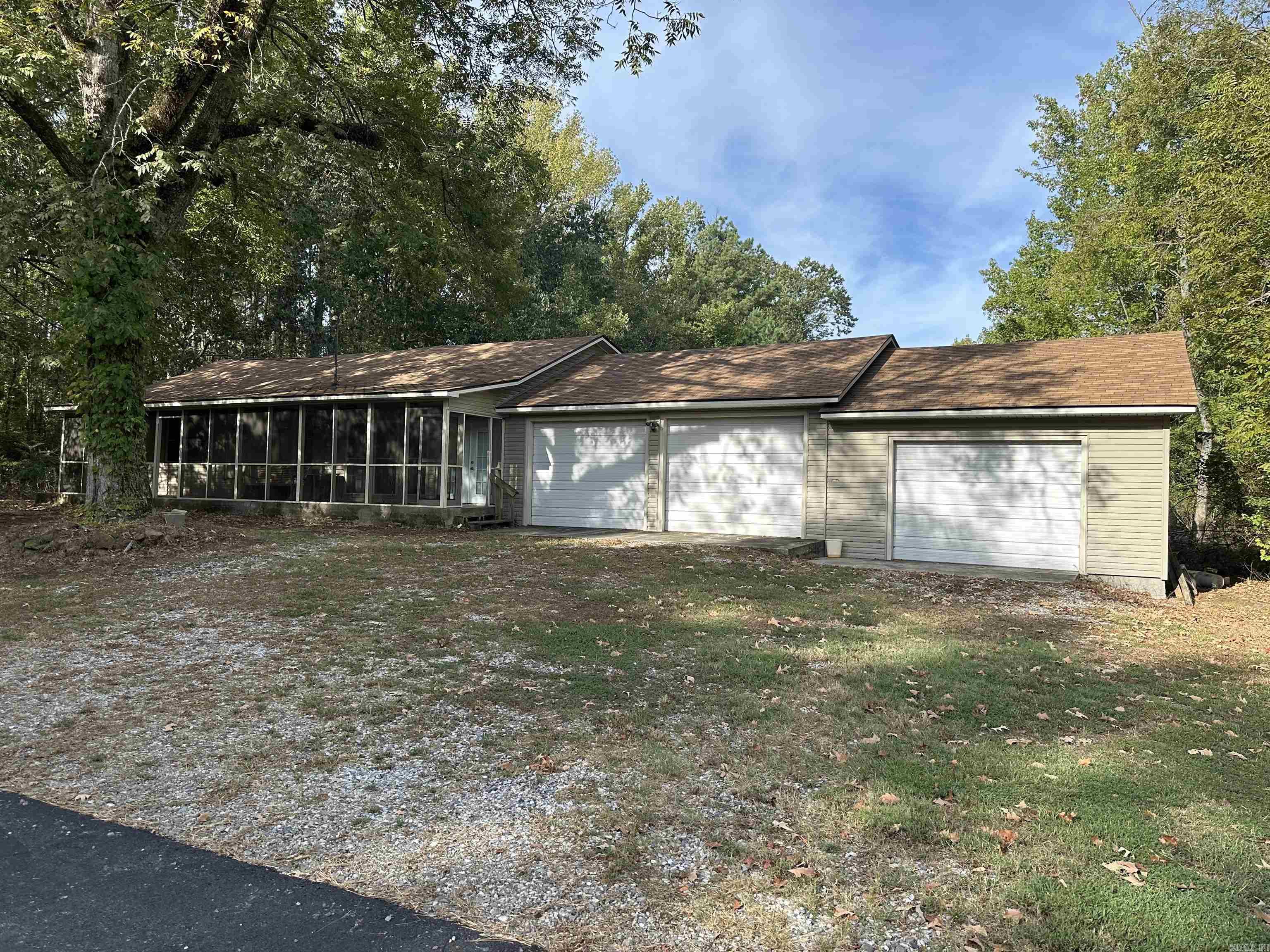629 Westbrook Street Property Photo 2