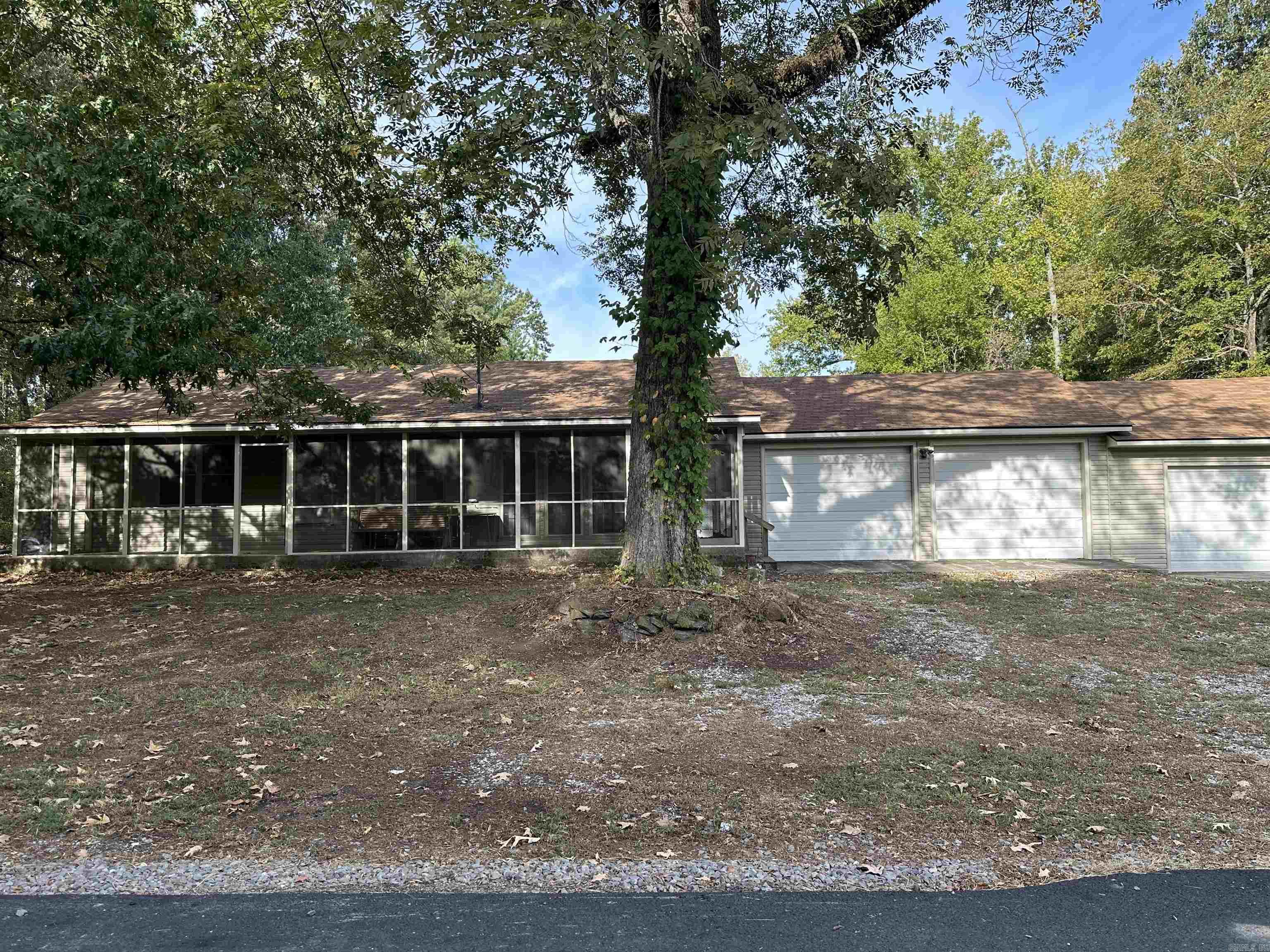 629 Westbrook Street Property Photo 3