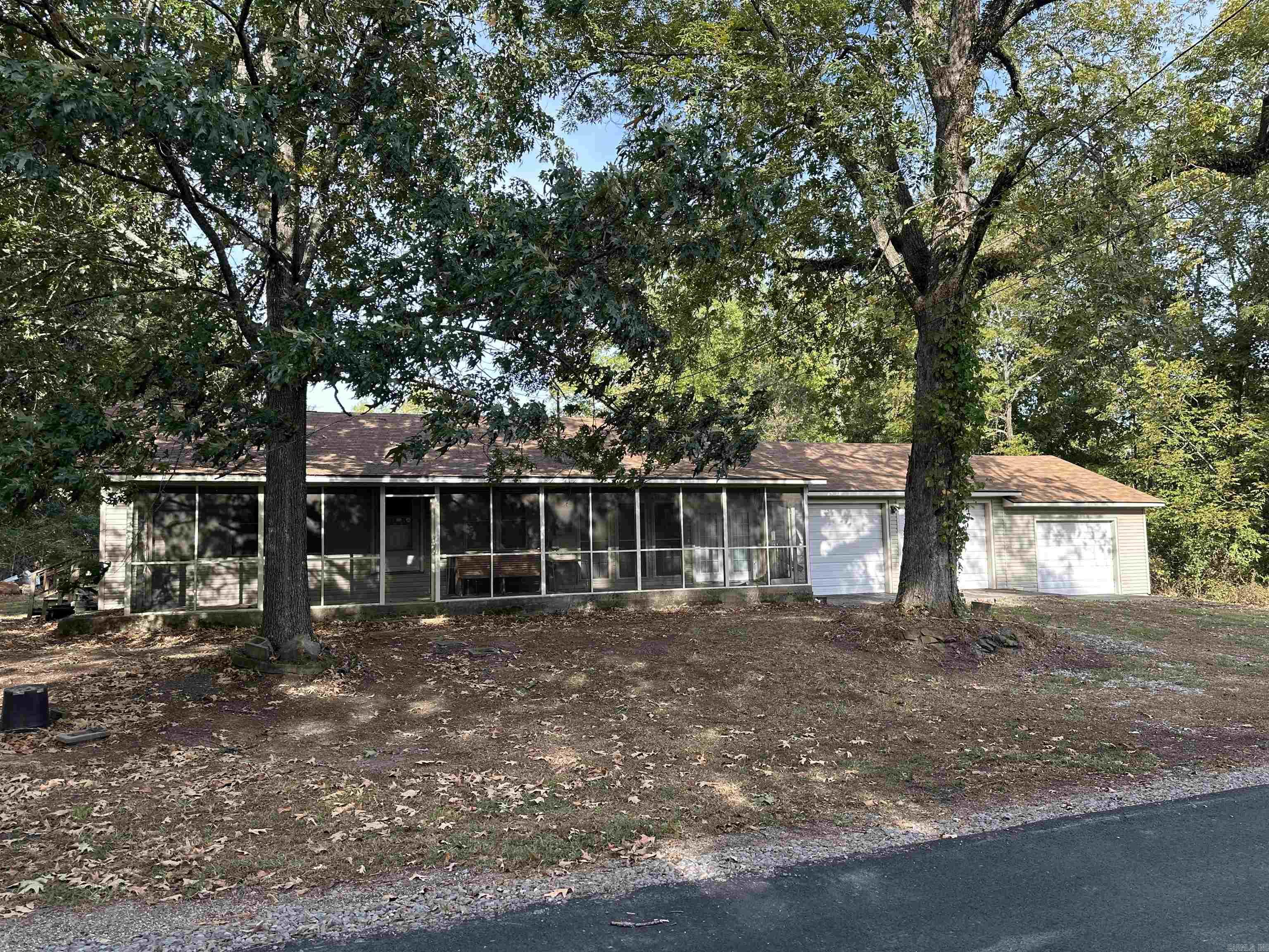 629 Westbrook Street Property Photo 4