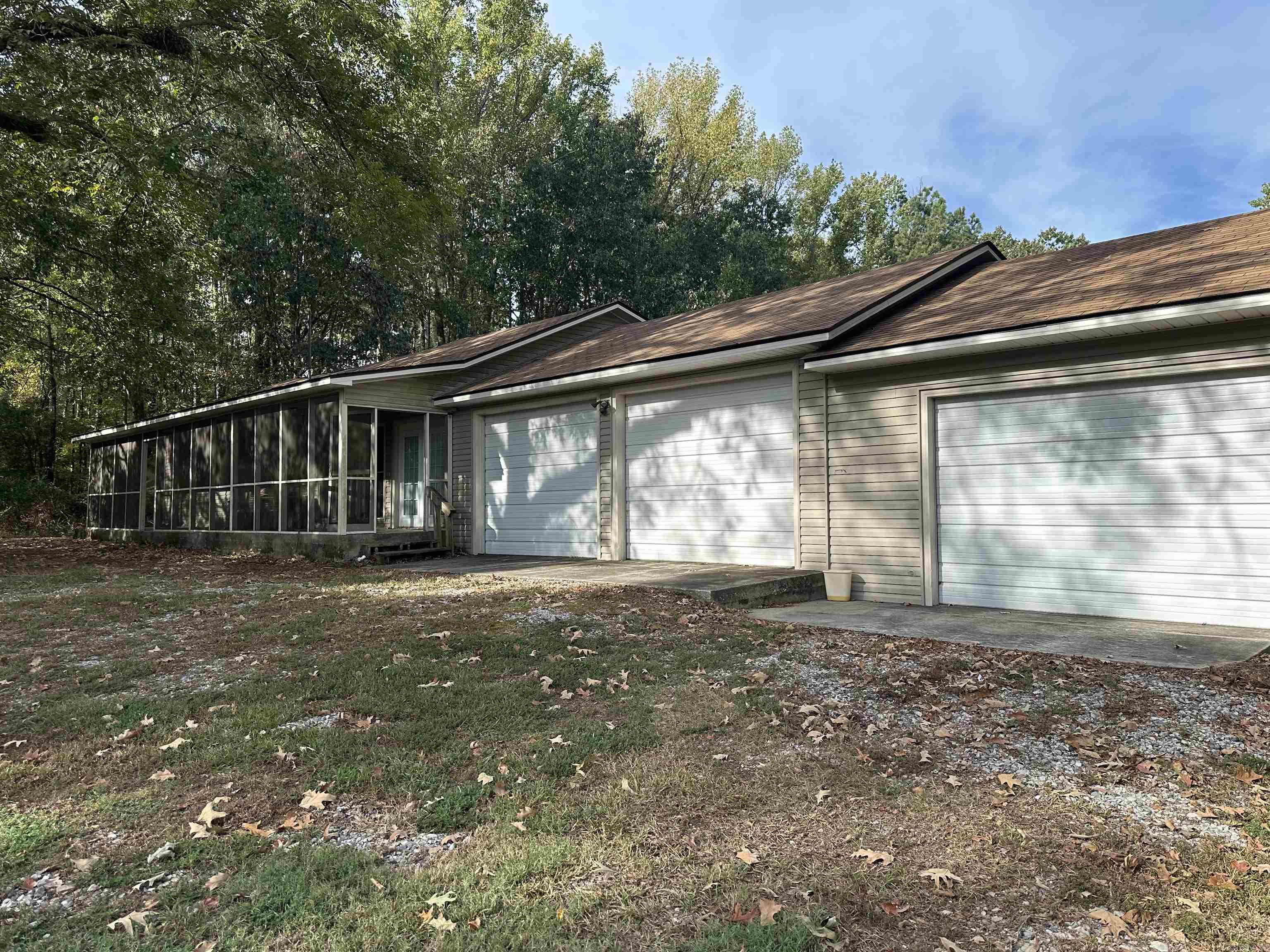 629 Westbrook Street Property Photo 7