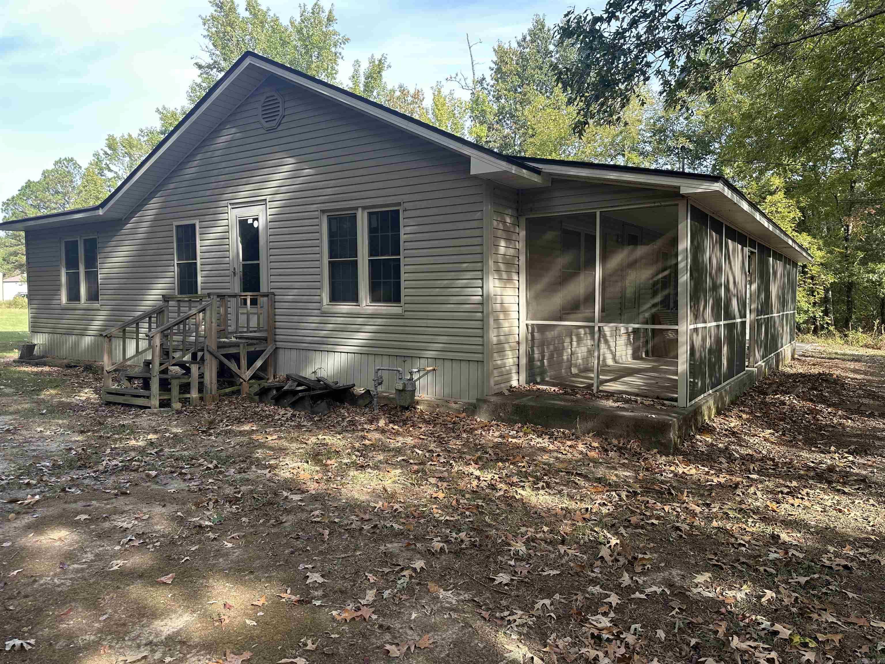 629 Westbrook Street Property Photo 8