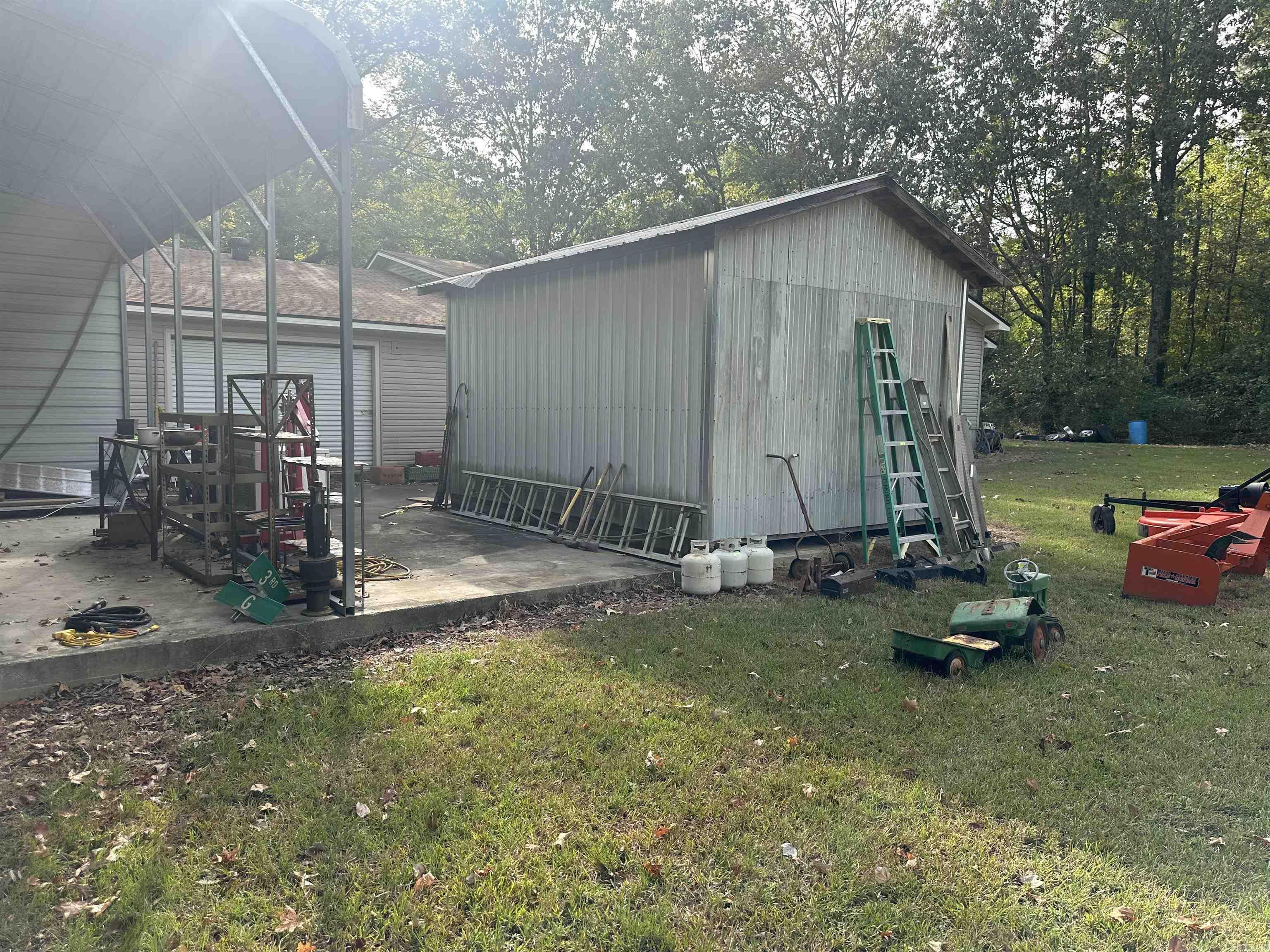 629 Westbrook Street Property Photo 15