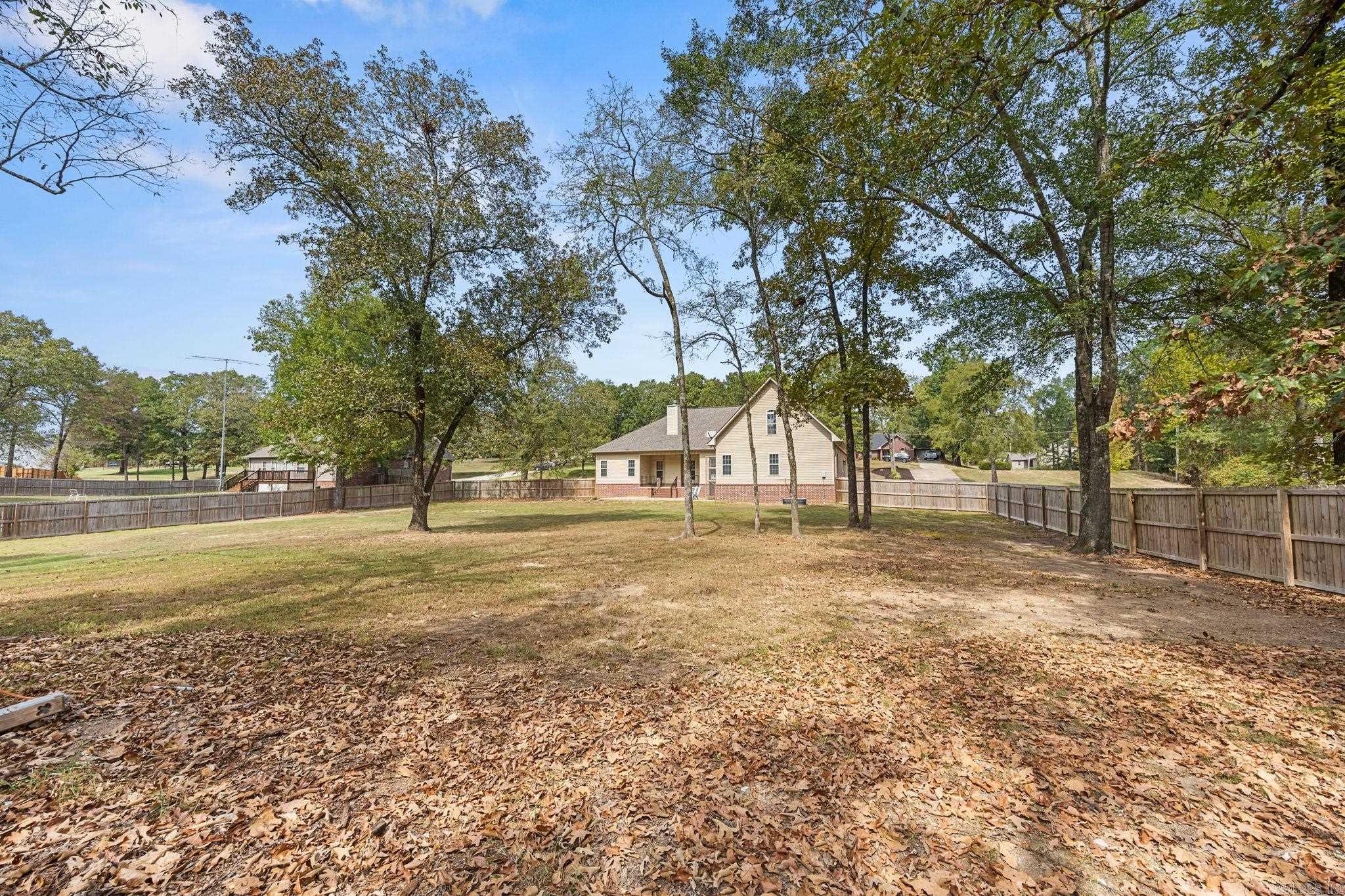 170 Parkway Square Property Photo 48