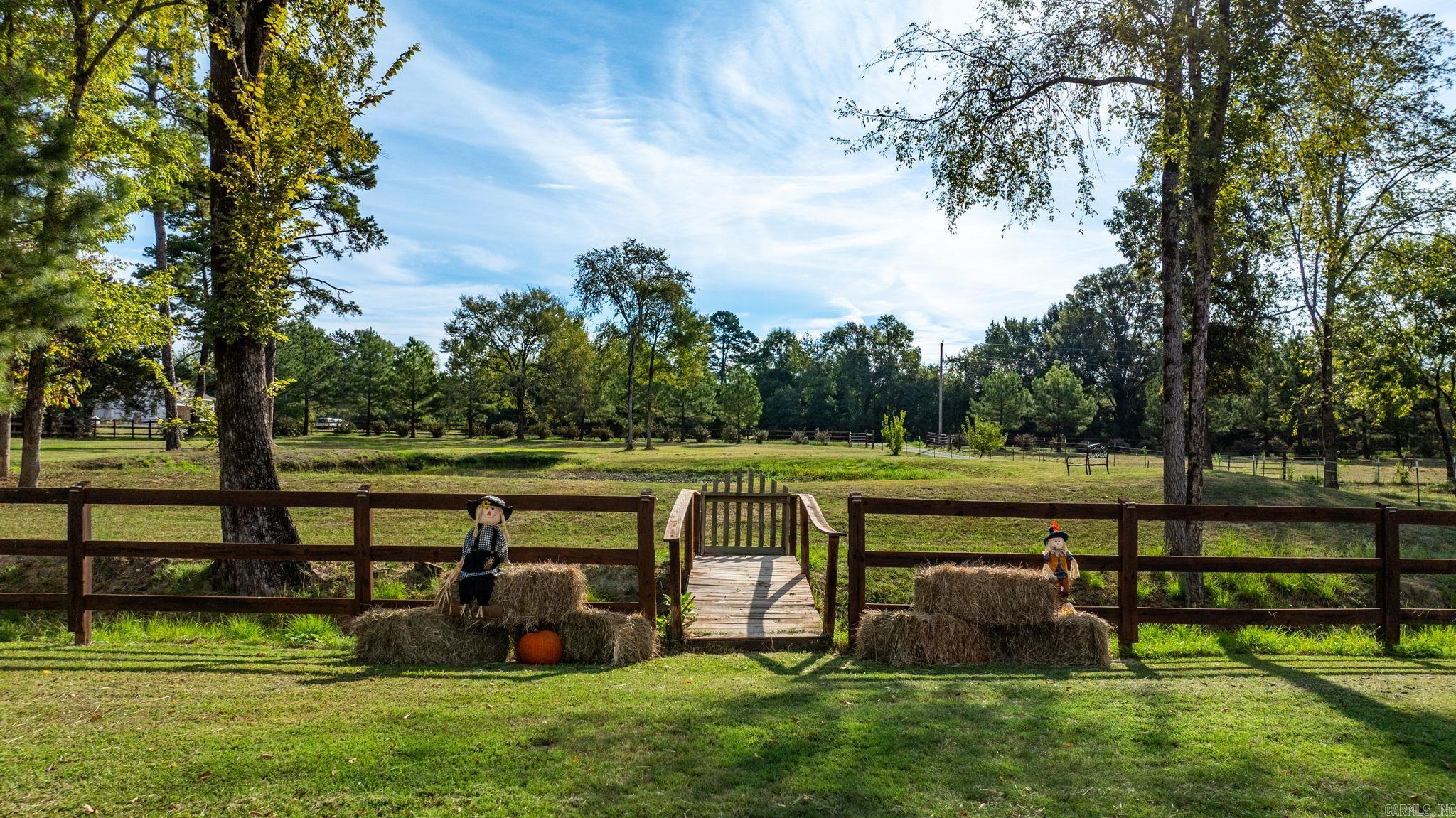 29 Piney Property Photo 3