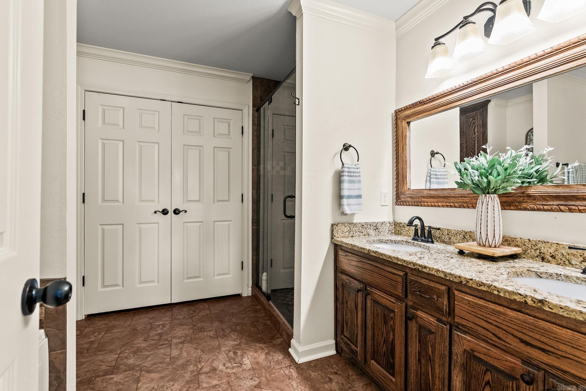 29 Piney Property Photo 12