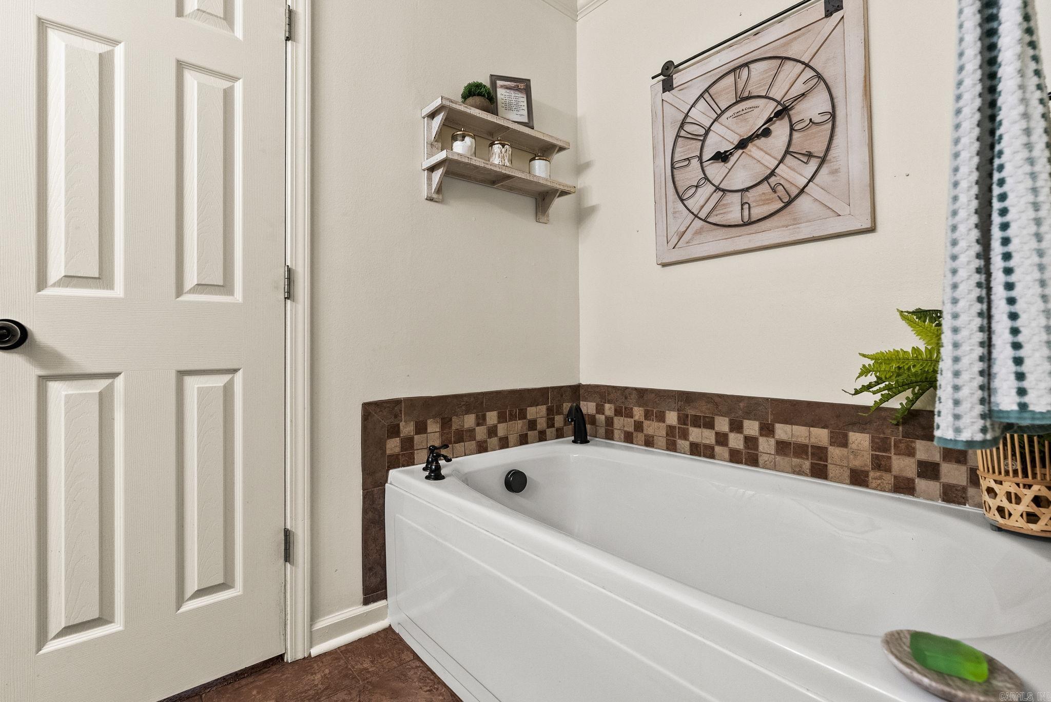 29 Piney Property Photo 15