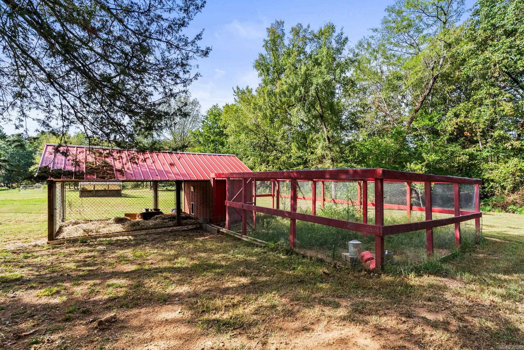 29 Piney Property Photo 33