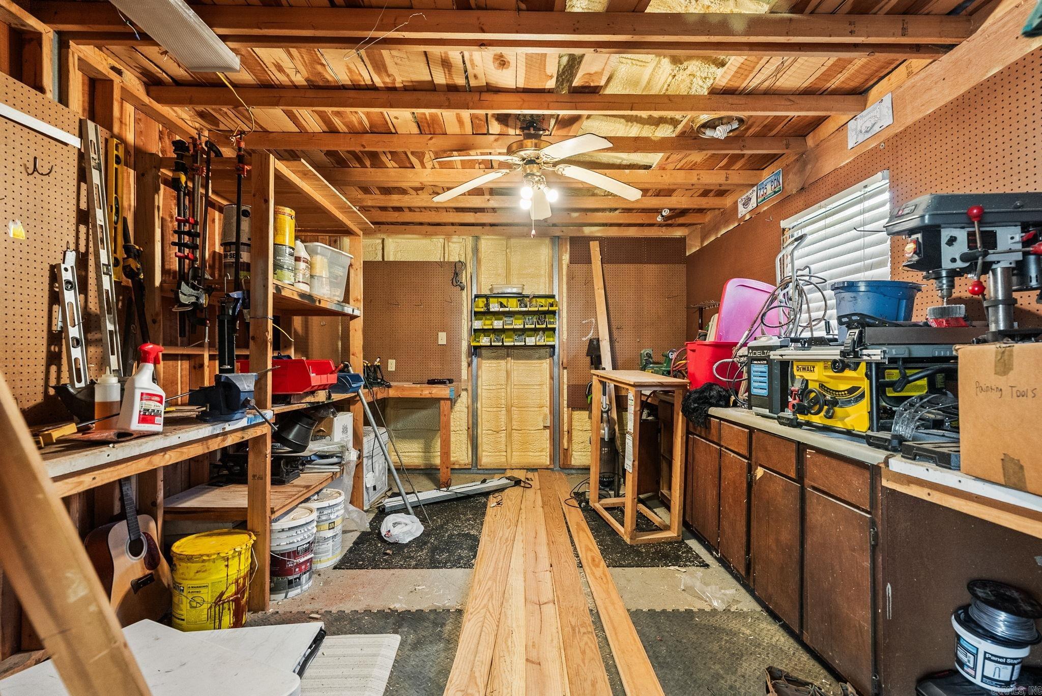 29 Piney Property Photo 43