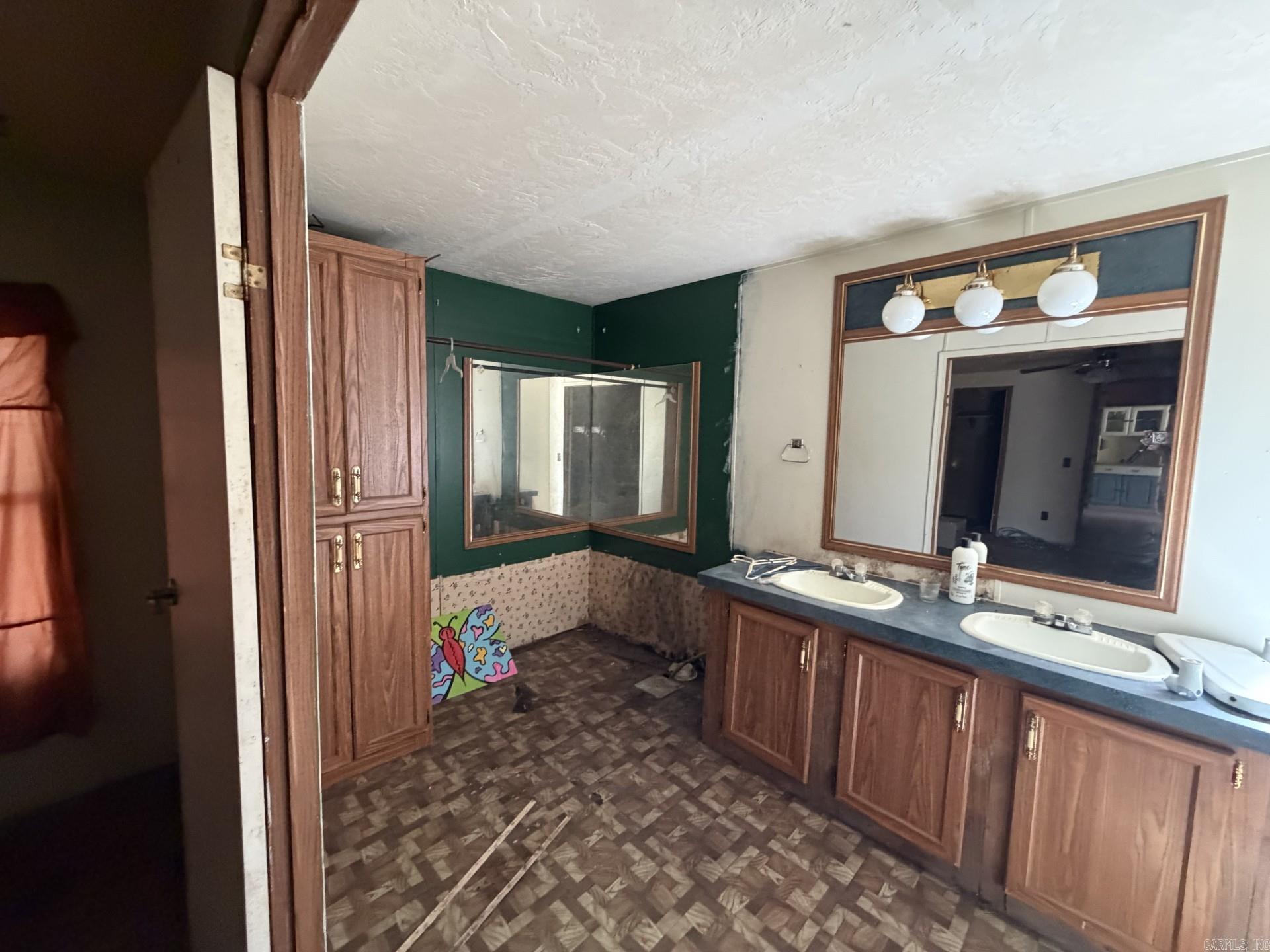 25325 Long Road Property Photo 7