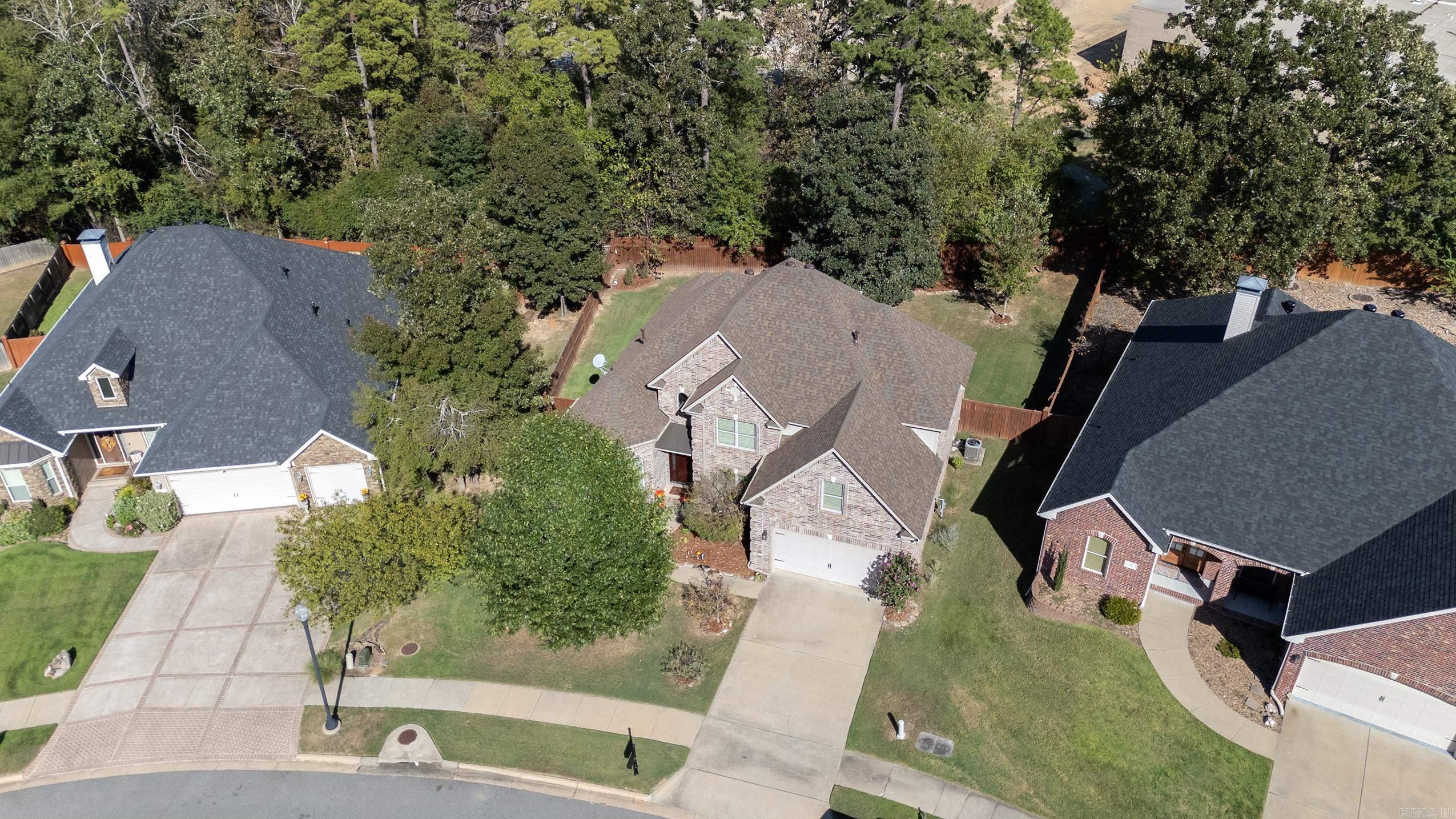 32 Tournay Circle Property Photo 4