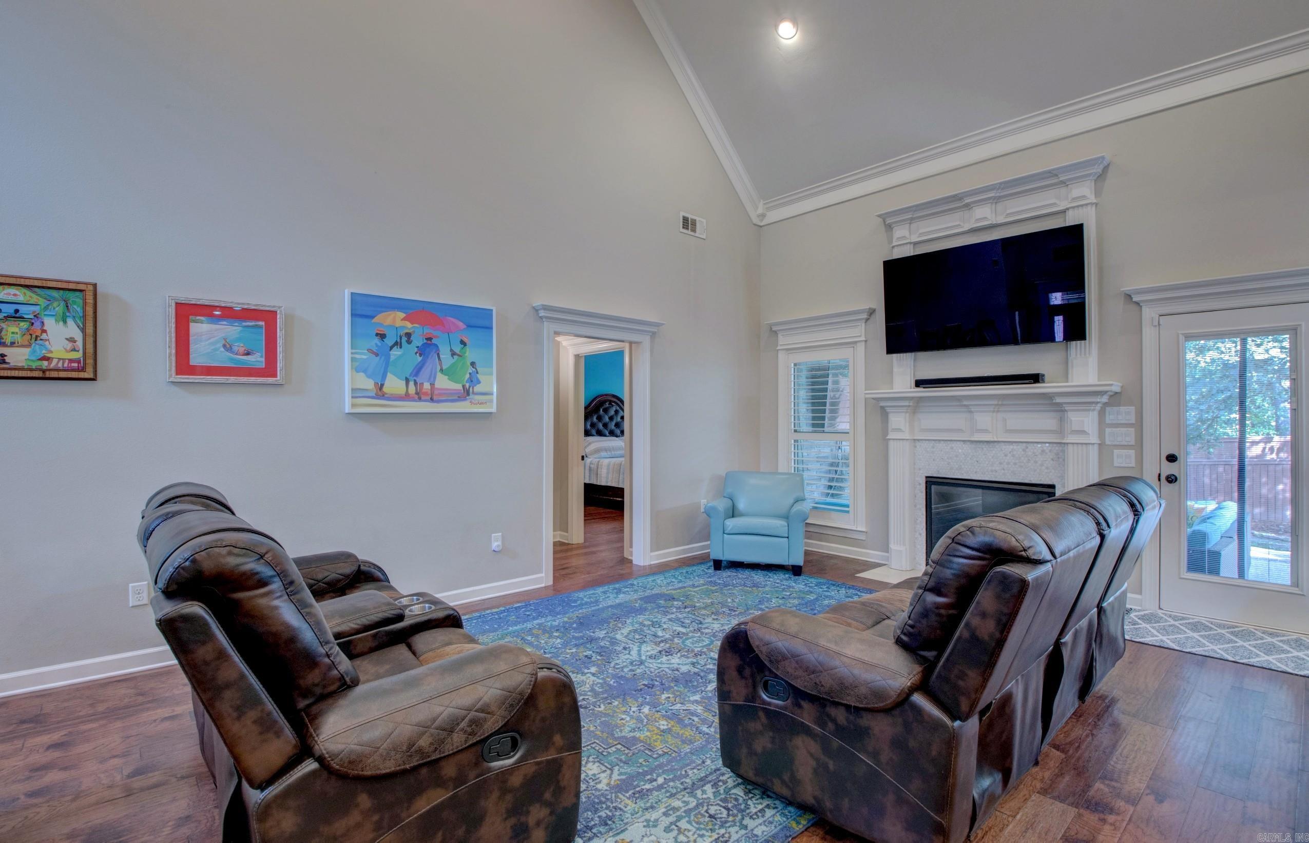 32 Tournay Circle Property Photo 13