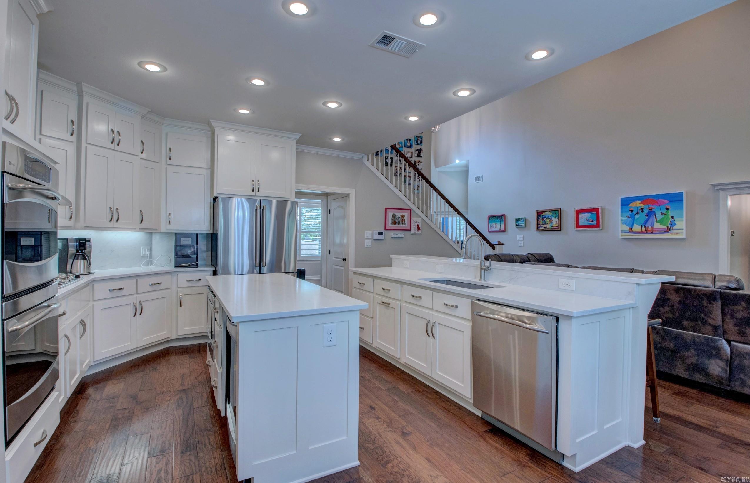 32 Tournay Circle Property Photo 19