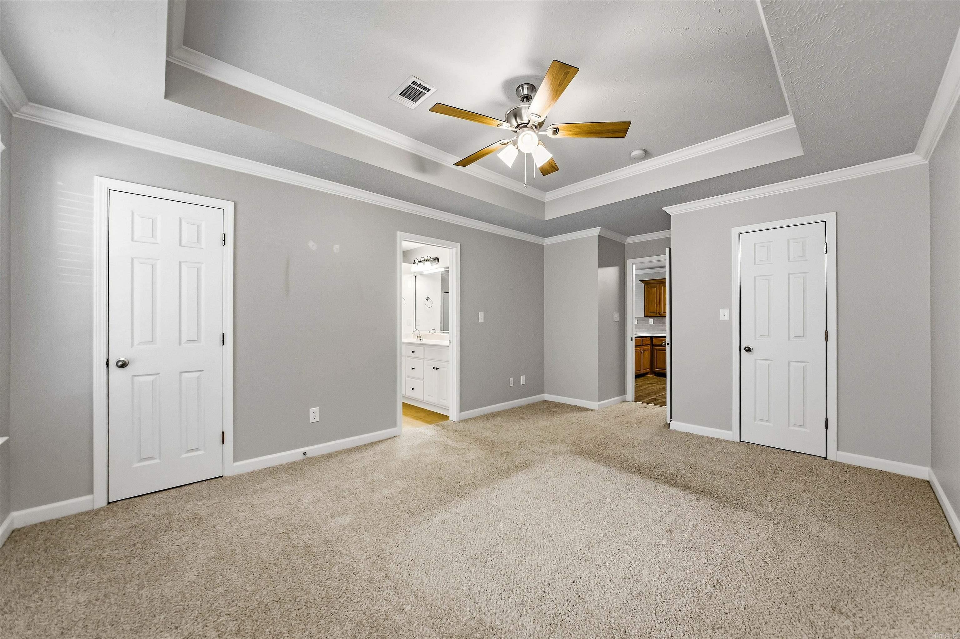6033 Flight Court Property Photo 14