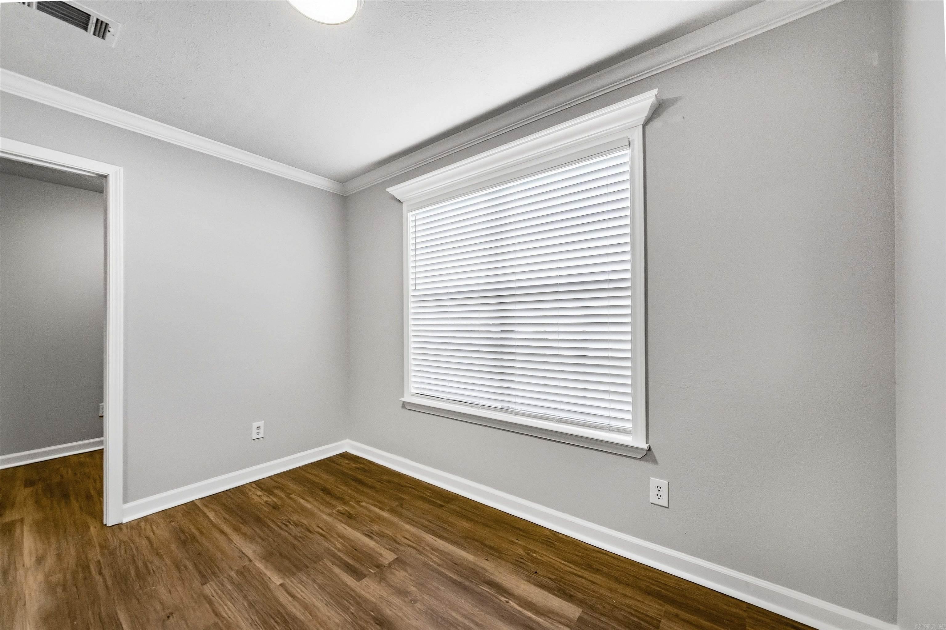 6033 Flight Court Property Photo 21