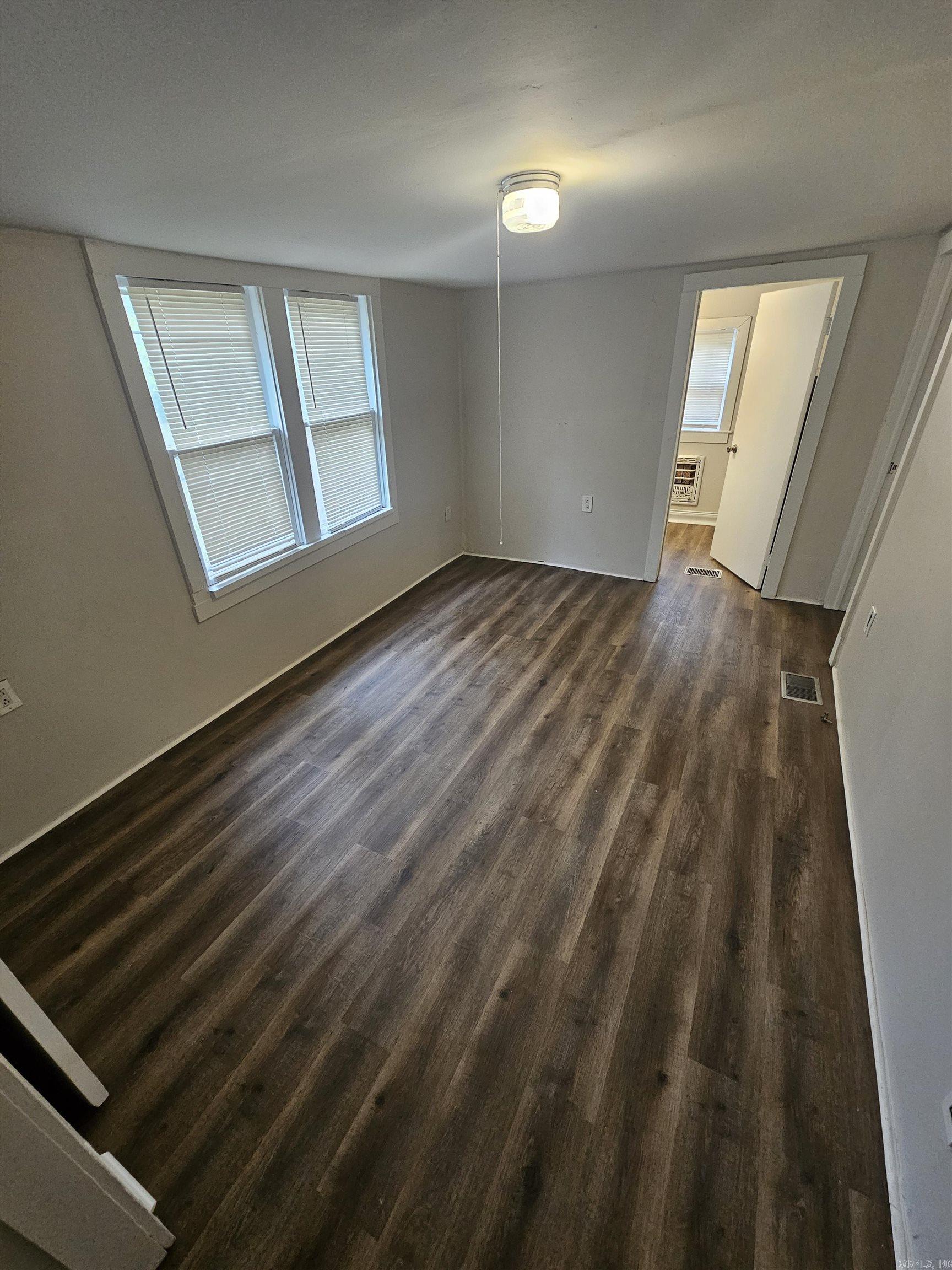 17122 And 17124 Arch Street Property Photo 7