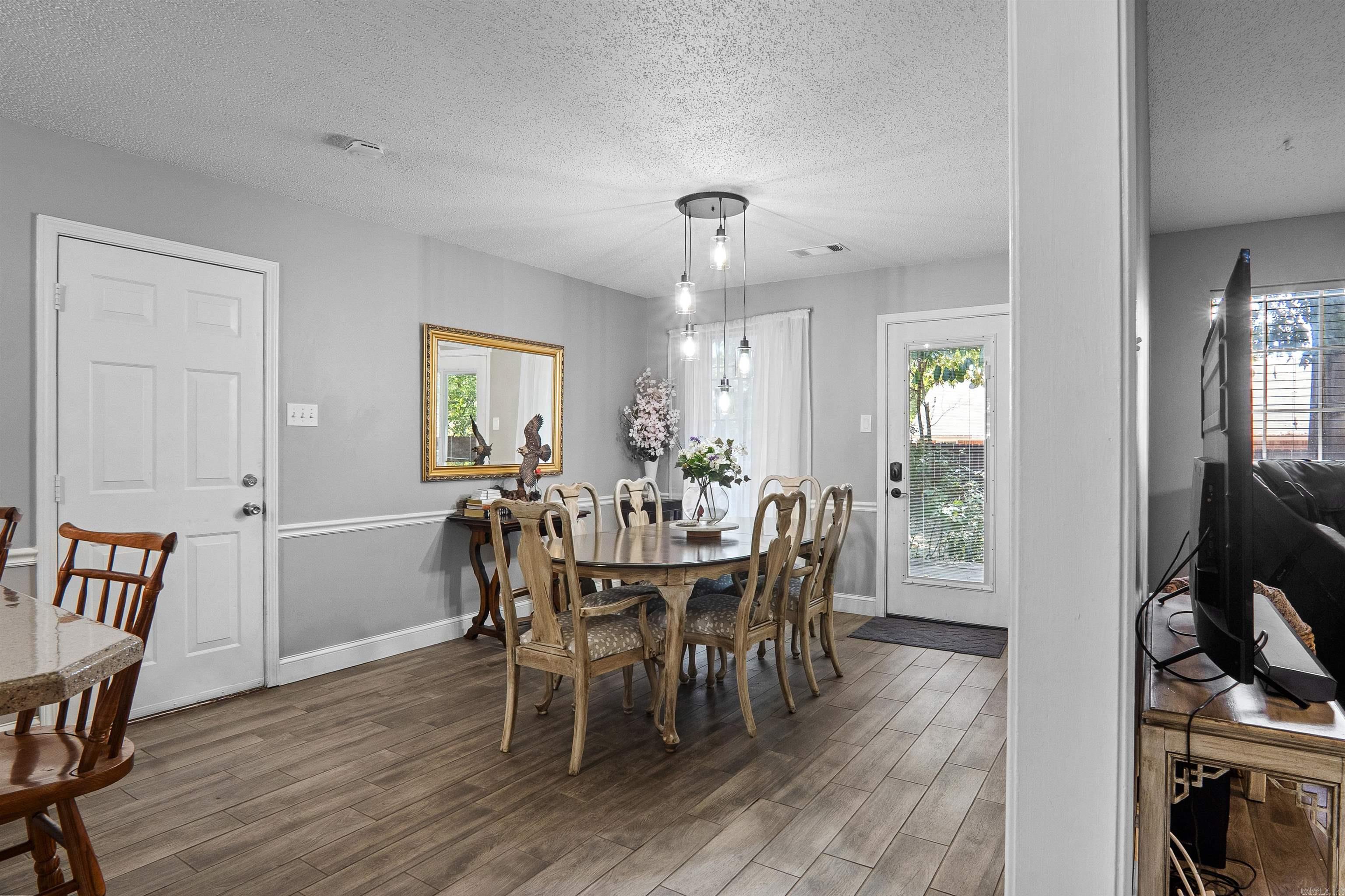 24 Timber Lane Property Photo 9