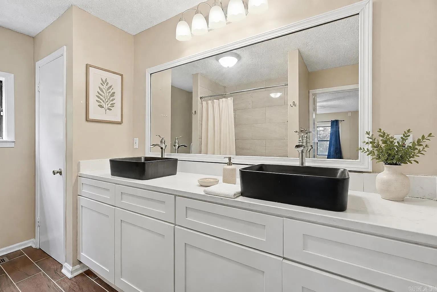 5906 Karen Drive Property Photo 9