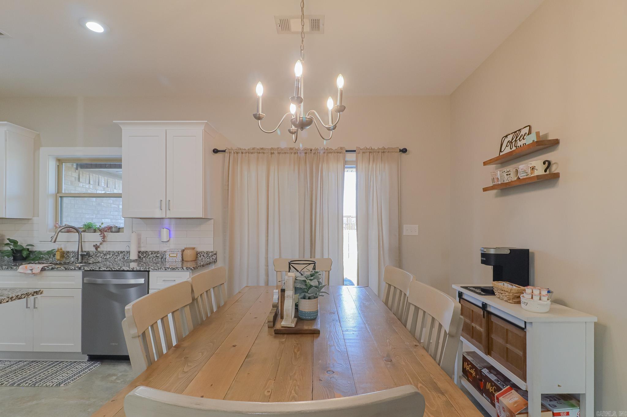 302 Hollis Street Property Photo 10